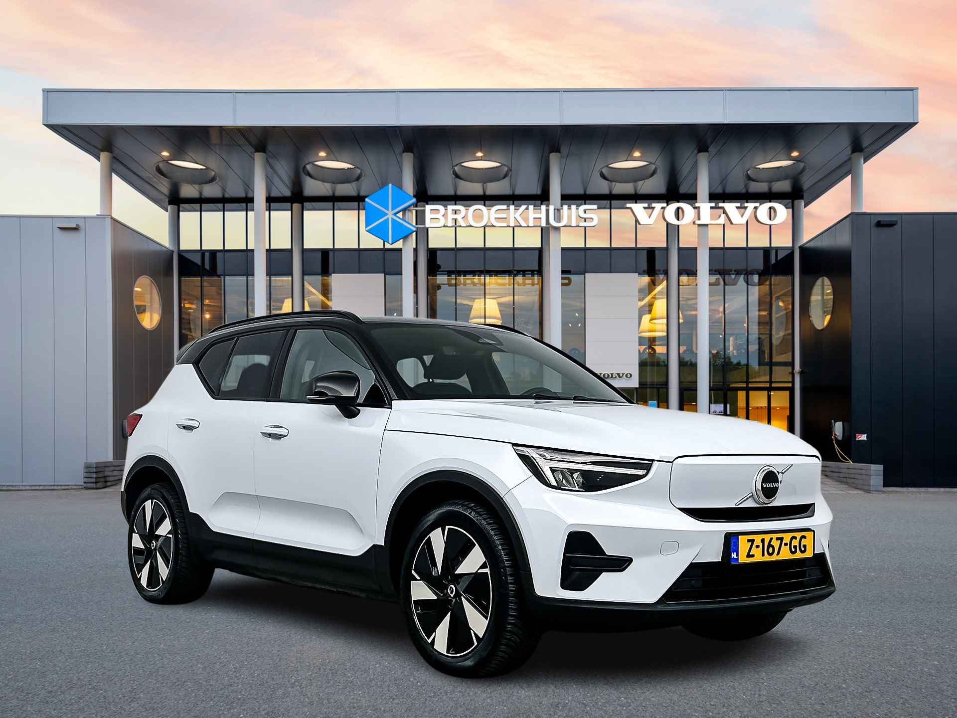 Volvo XC40 Single Motor Extended Range Plus 82 kWh | 20" | Nubuck Microtech | Getint glas - 3/33