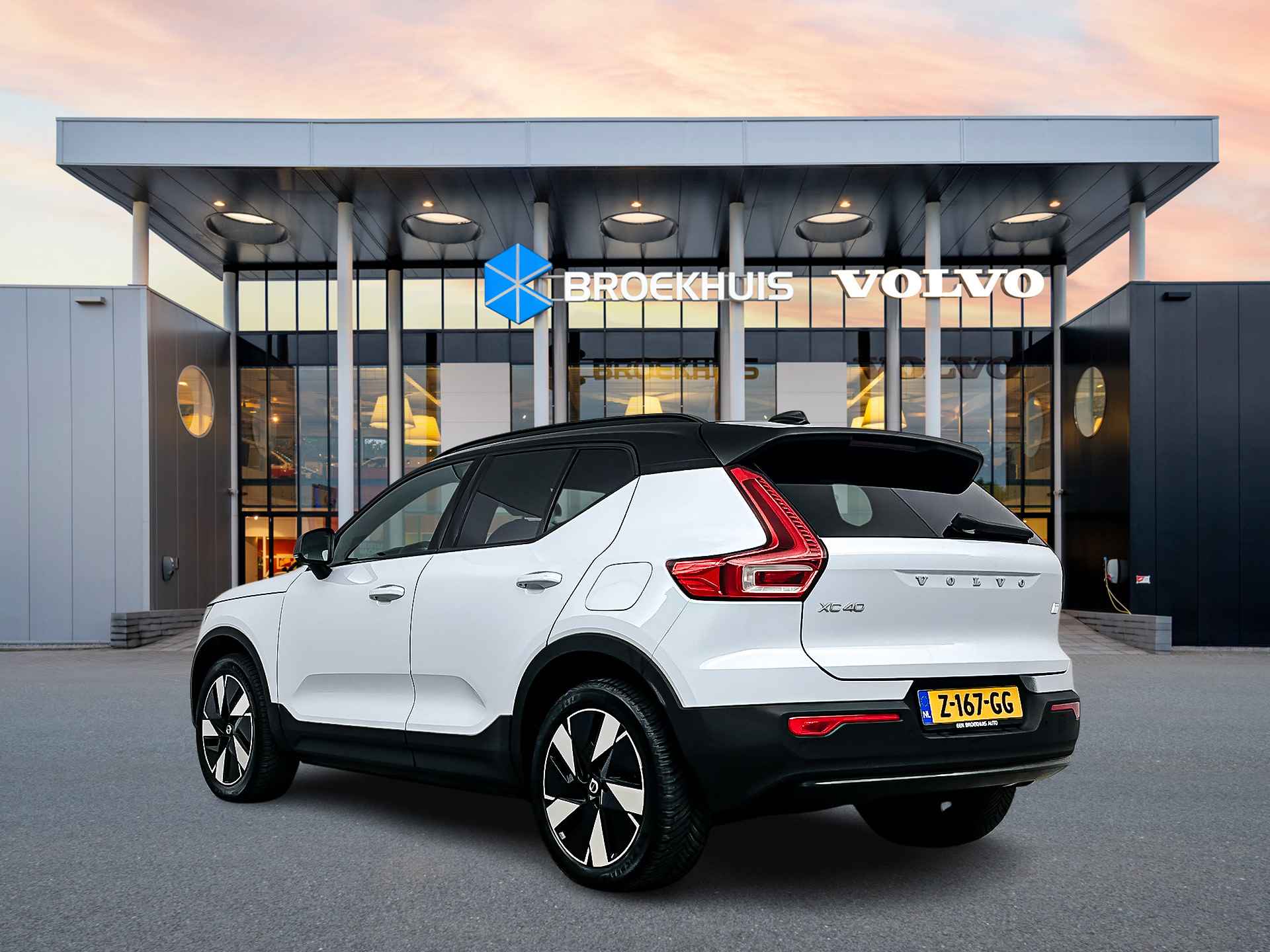 Volvo XC40 Single Motor Extended Range Plus 82 kWh | 20" | Nubuck Microtech | Getint glas - 5/33