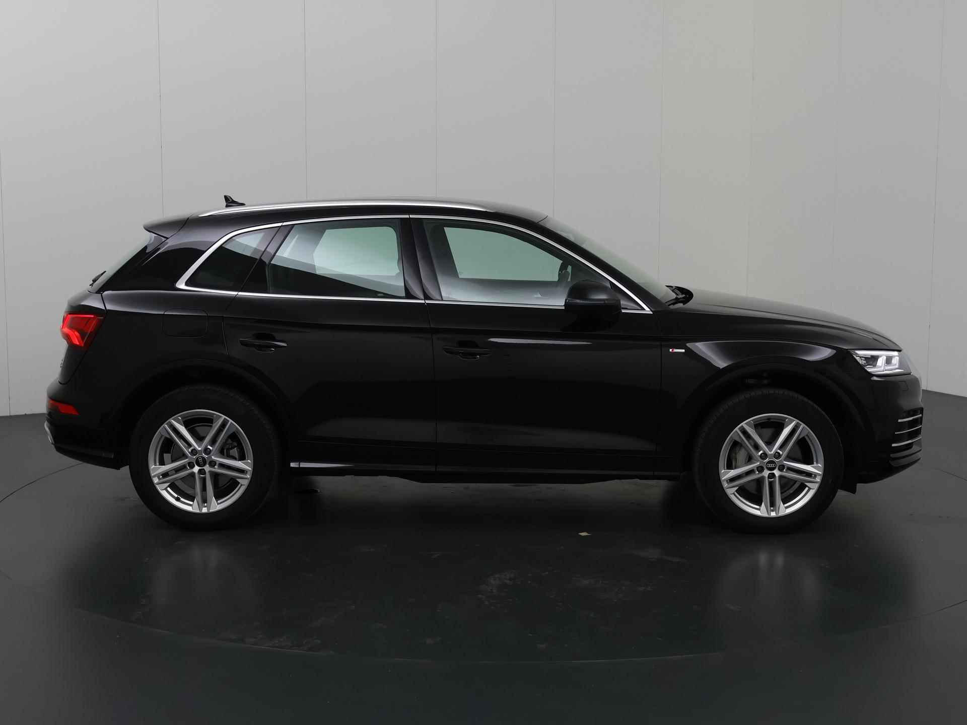 Audi Q5 50 TFSI e quattro S edition | NL Auto | Sportstoelen | Navigatie | LED | Stoelverwarming | Ele.kofferdeksel | Stof/Leder stoelen | Climate Control | Cruise Control | - 7/44