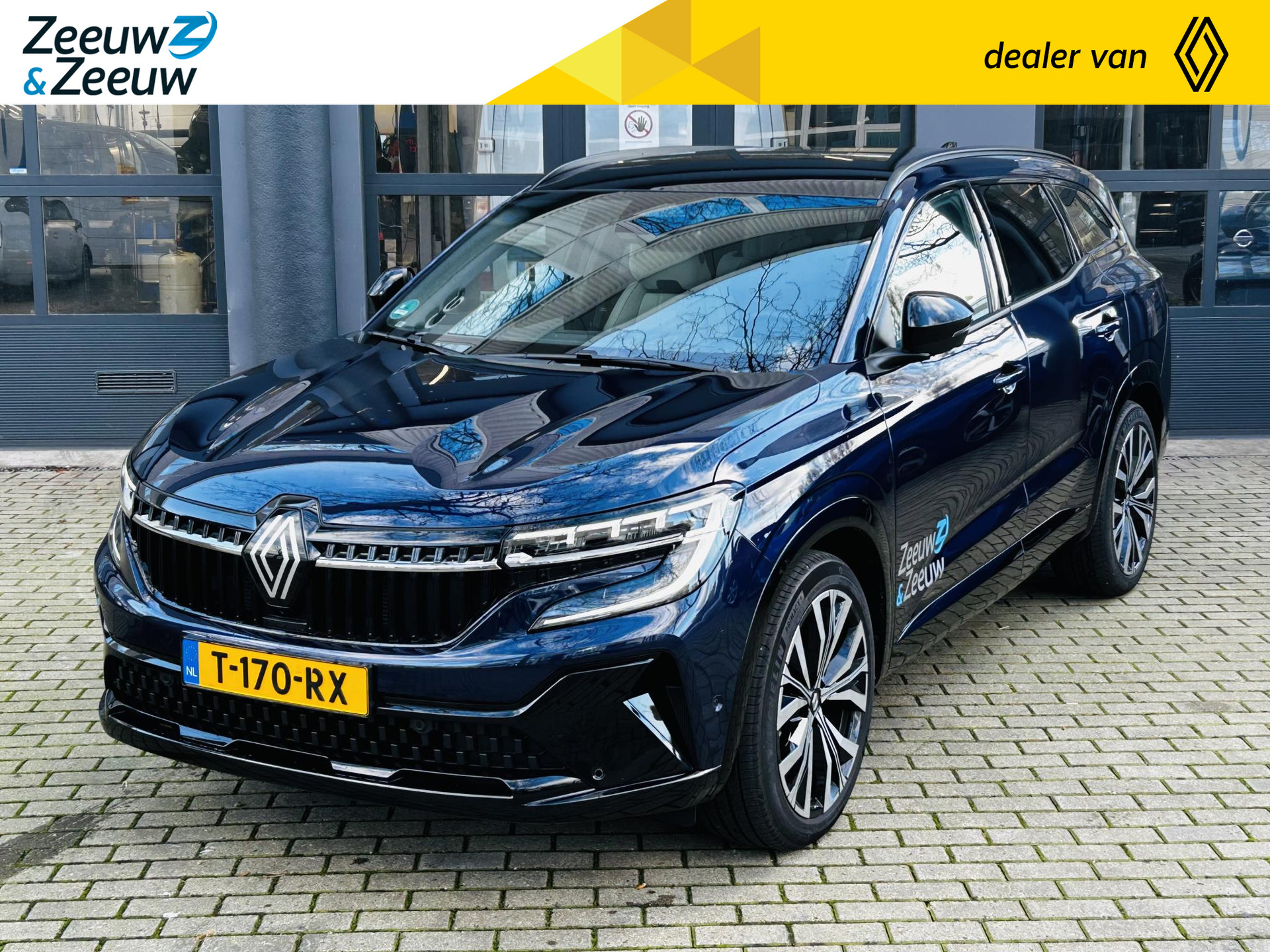 Renault Espace E-Tech Hybrid 200 iconic 7p. LET OP DEMO BTW AUTO ,VRAAG NAAR DE HUIDIGE KILOMETERSTAND