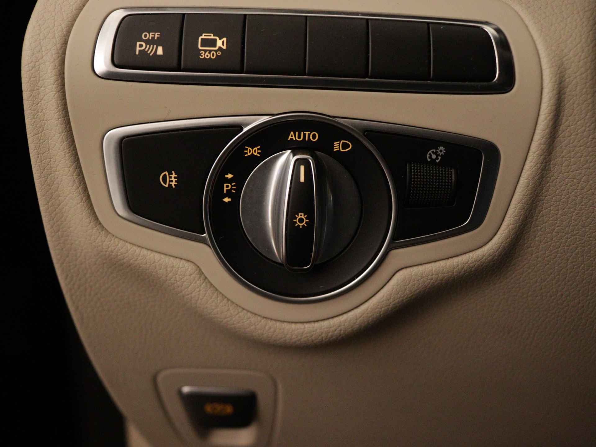 Mercedes-Benz GLC 350e 4-MATIC Exclusive | Trekhaak | Beige Leder | Burmester Sound | 360gr Camera | Sfeerverlichting | LED | Inclusief 12 Maanden Garantie - 30/41