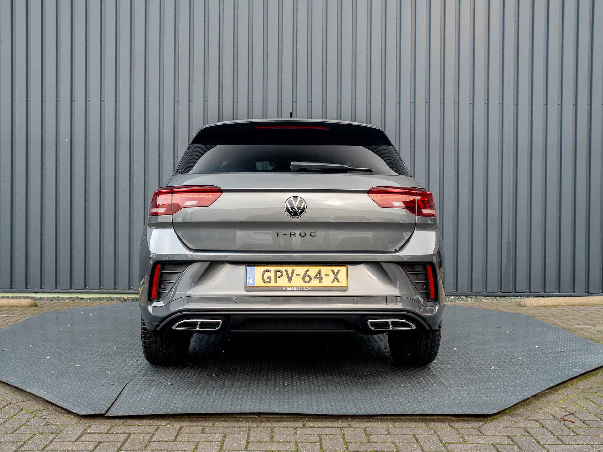 Volkswagen T-Roc 1.5 TSI R-Line Business | Elk A-klep | Side Assist | IQ Light | Camera | Keyless | Prijs Rijklaar!! - 45/51