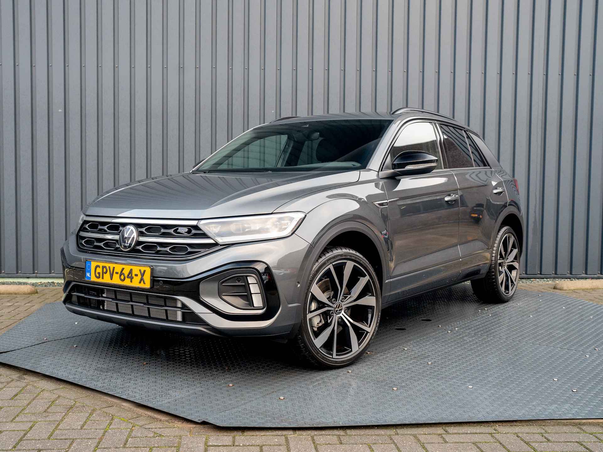 Volkswagen T-Roc 1.5 TSI R-Line Business | Elk A-klep | Side Assist | IQ Light | Camera | Keyless | Prijs Rijklaar!! - 51/51