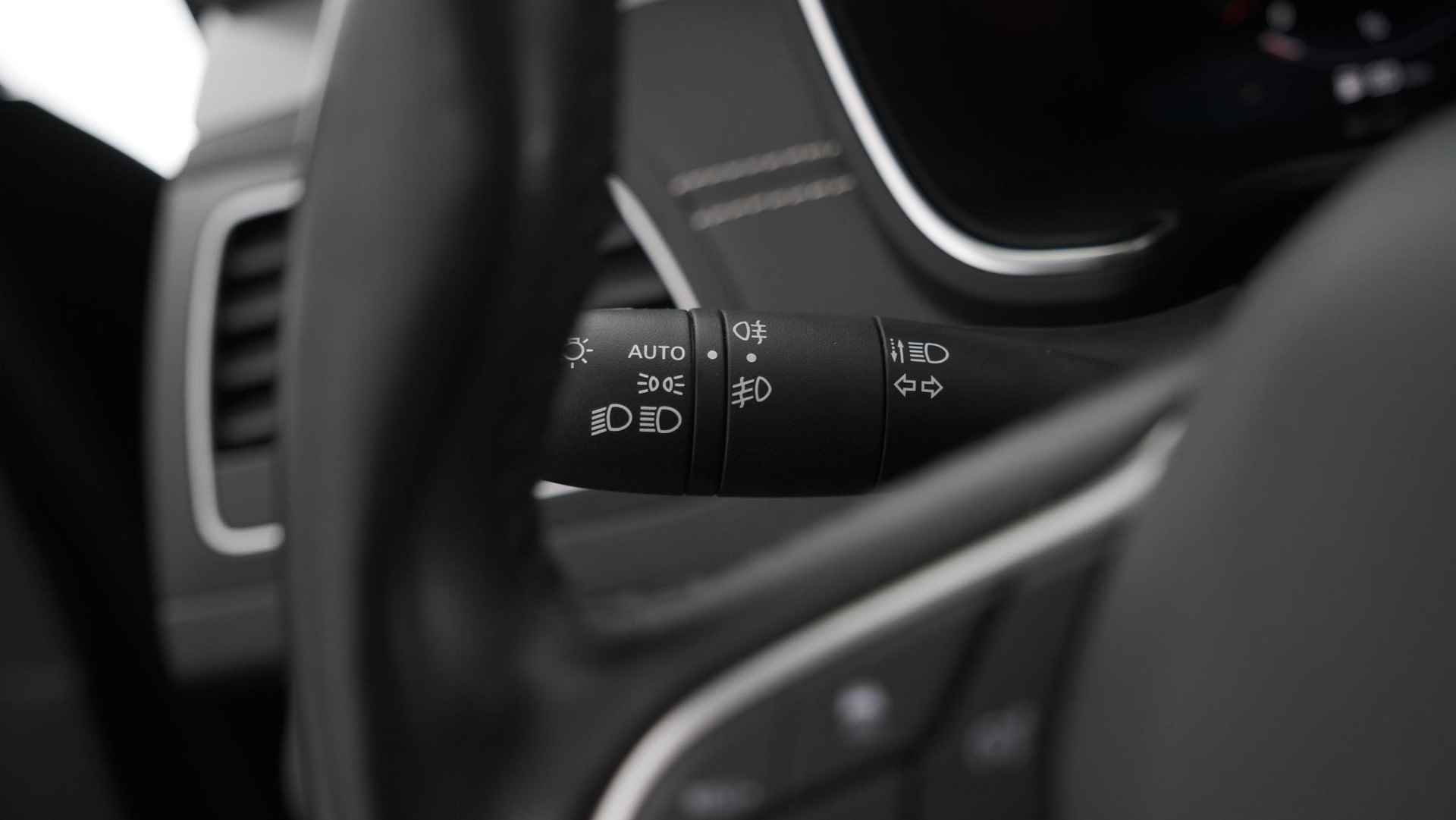 Renault Talisman Estate TCe 160  EDC Intens | Camera | Dodehoekdetectie | Adaptieve Cruise Control | Head-Up Display - 30/76