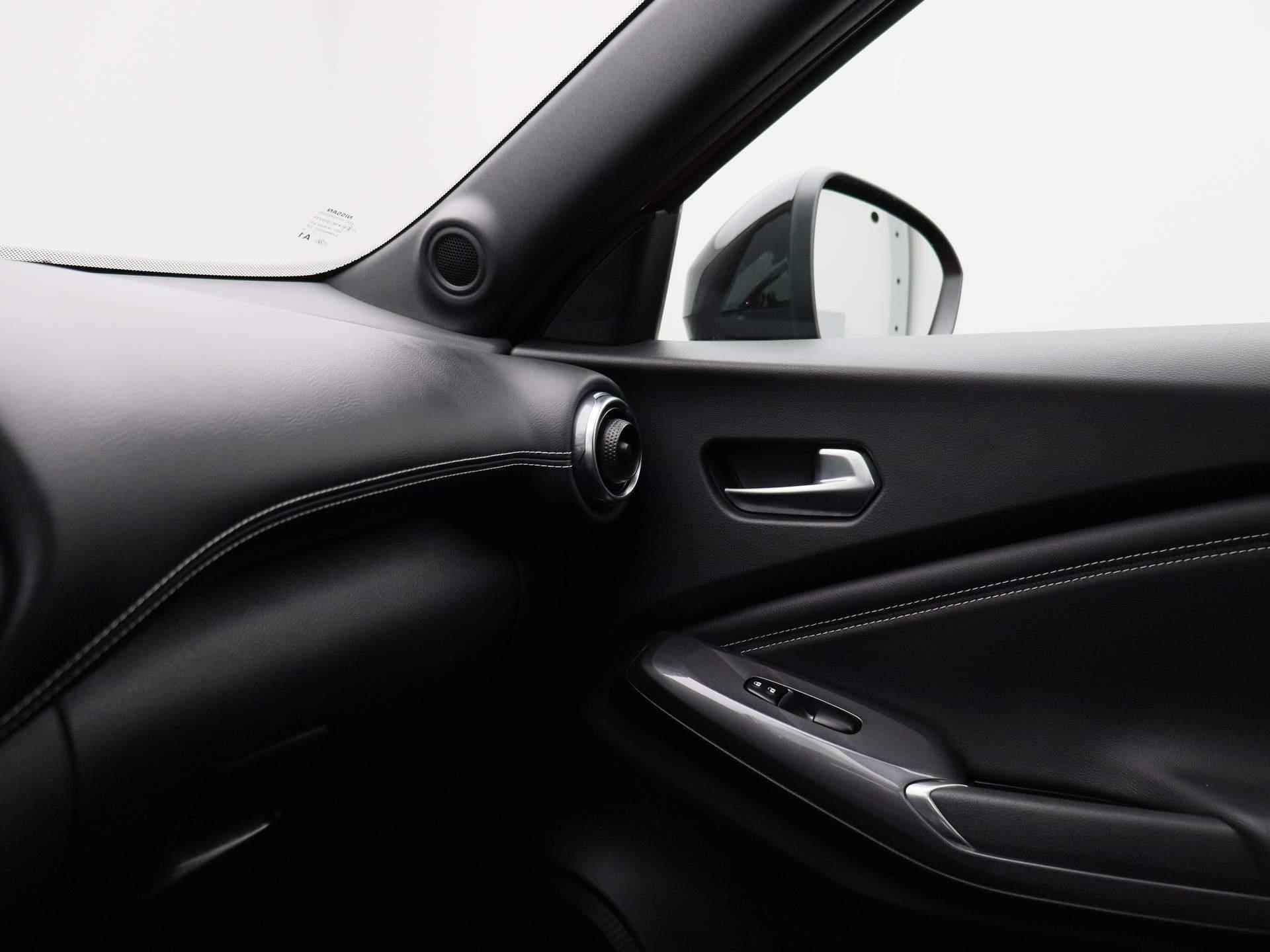 Nissan Juke 1.0 DIG-T N-Design | Half-Leder | Navi | ECC | PDC | LMV | Cam | LED | - 31/38