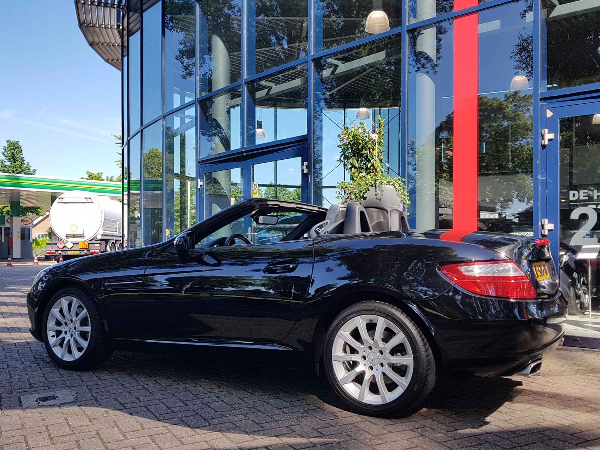 Mercedes-Benz SLK-klasse 200 AUTOMAAT | Panodak | Airco | Leer | Navi | PDC | LM Velgen - 4/26