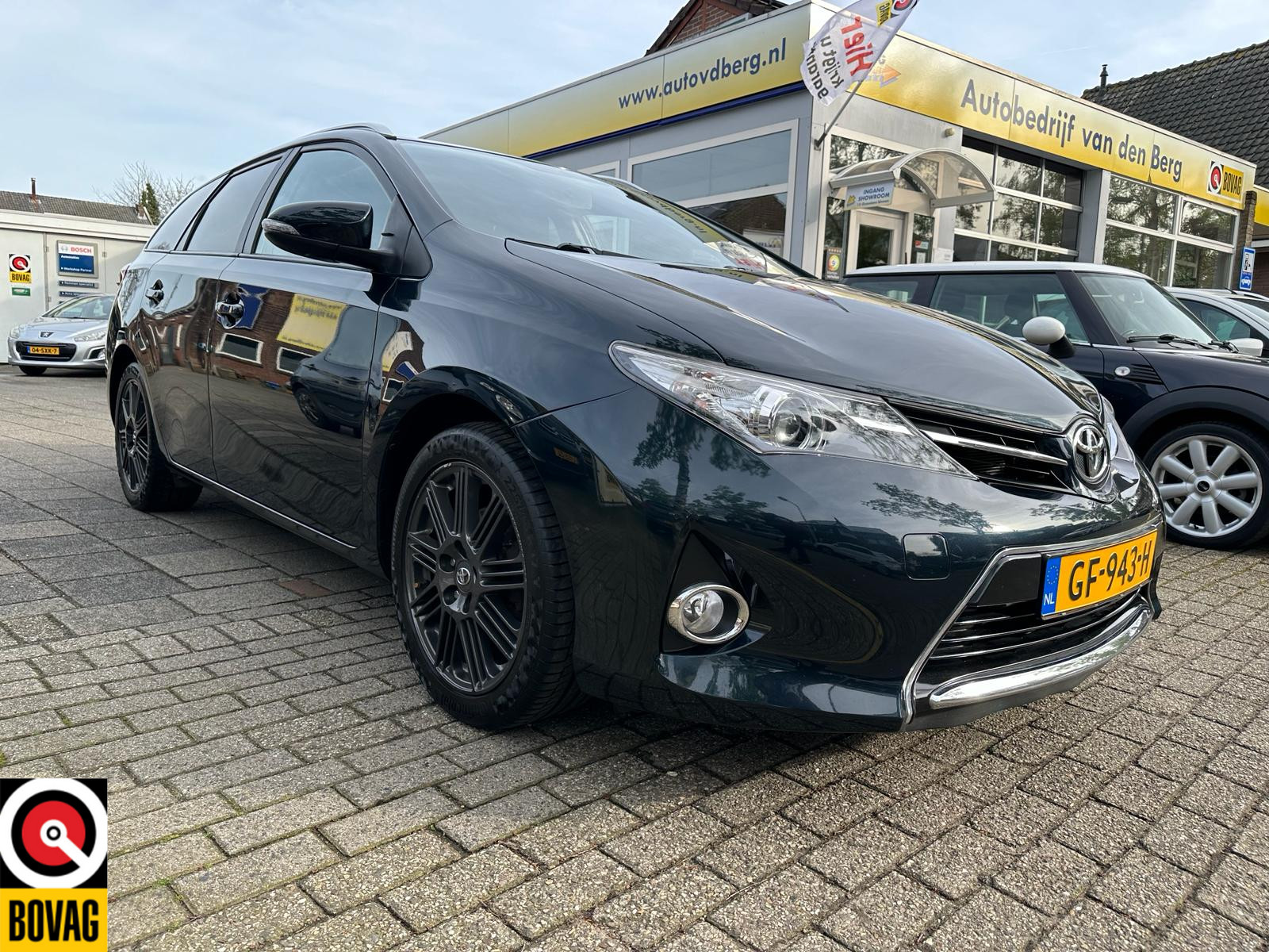 Toyota Auris Touring Sports 1.6 Trend Navi | Camera | lm-velgen | bij viaBOVAG.nl