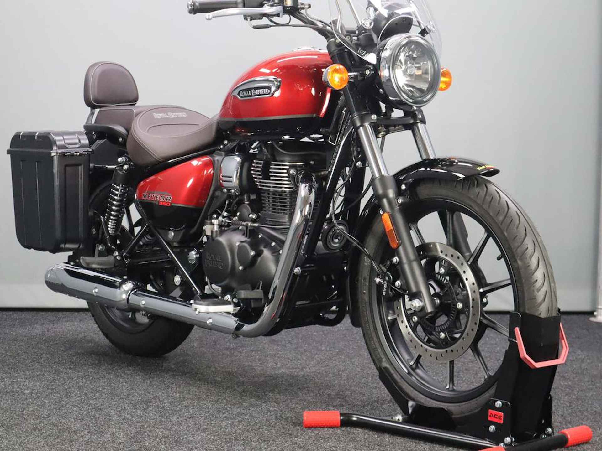 ROYAL ENFIELD Meteor 350 Supernova - 3/12