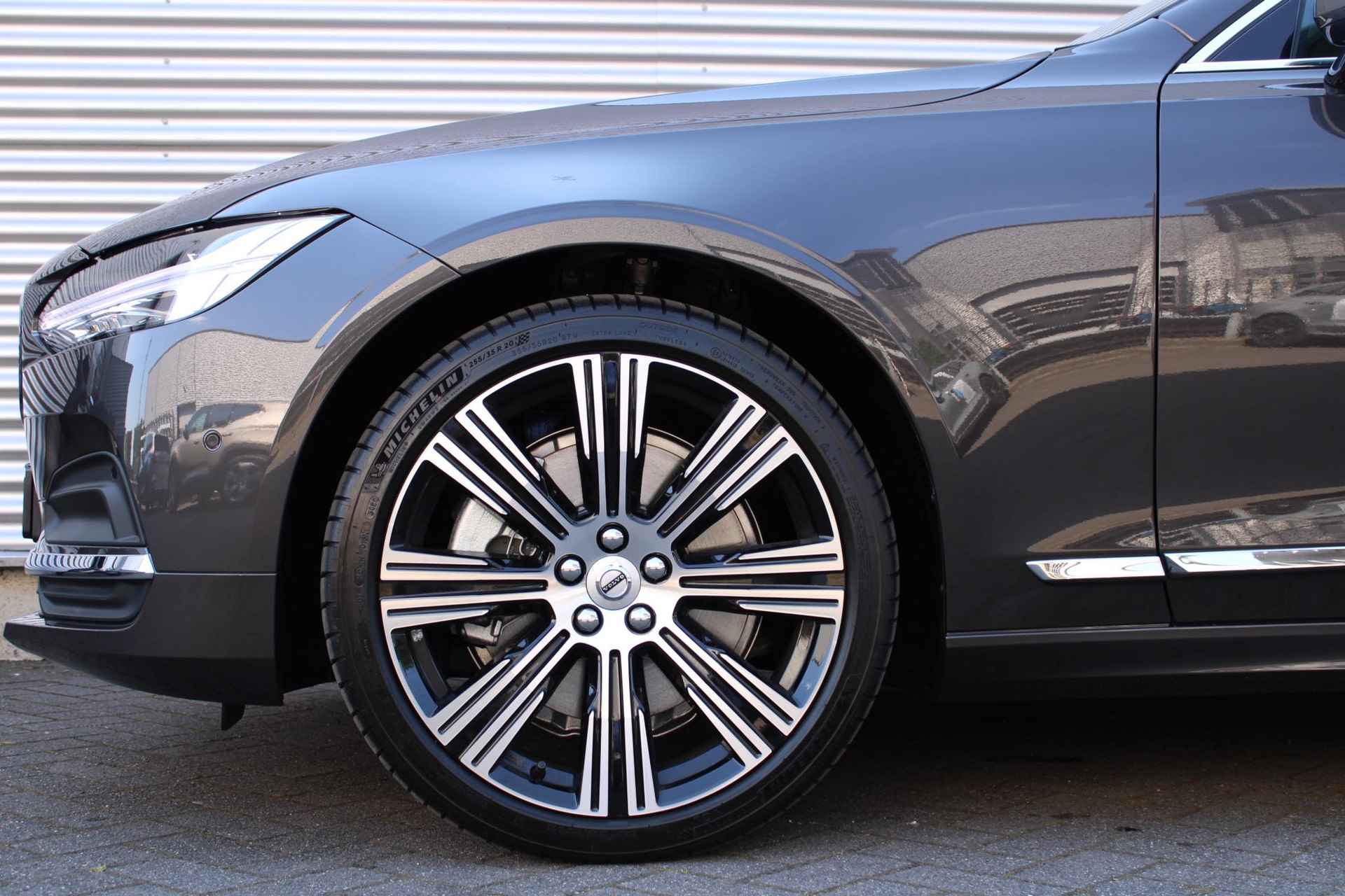 Volvo S90 B5 Mild Hybrid Plus Bright | Visual Park Assist incl. 360° Parkeercamera | 20" Lichtmetalen Velgen |  Extra Getint Glas | Power Seats | Harman/Kardon Premium Geluidssysteem | Lederen Bekleding | Elektrisch Bedienbare Achterklep | Keyless Entry | BLIS | Verwarmbare Voorstoelen | Stuurwielverwarming - 8/27