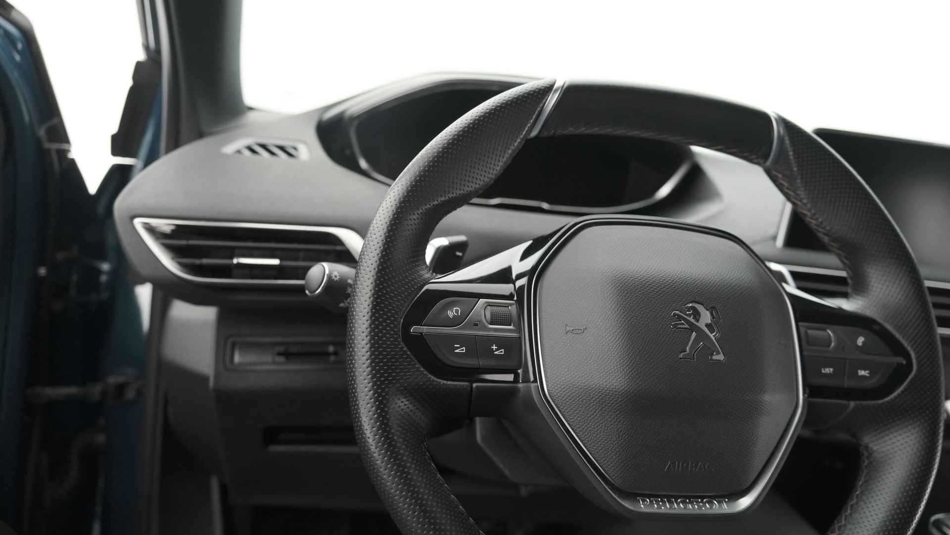 Peugeot 5008 PureTech 130 EAT8 GT-Line | Trekhaak | 7 Zitplaatsen | Dodehoekdetectie | Apple Carplay | Parkeersensoren | Pack Safety - 26/80