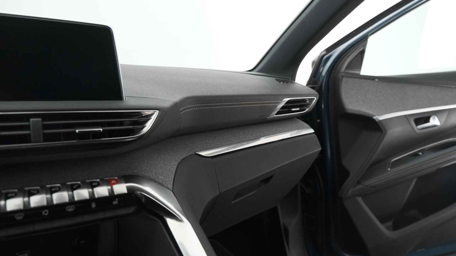 Peugeot 5008 PureTech 130 EAT8 GT-Line | Trekhaak | 7 Zitplaatsen | Dodehoekdetectie | Apple Carplay | Parkeersensoren | Pack Safety - 60/80