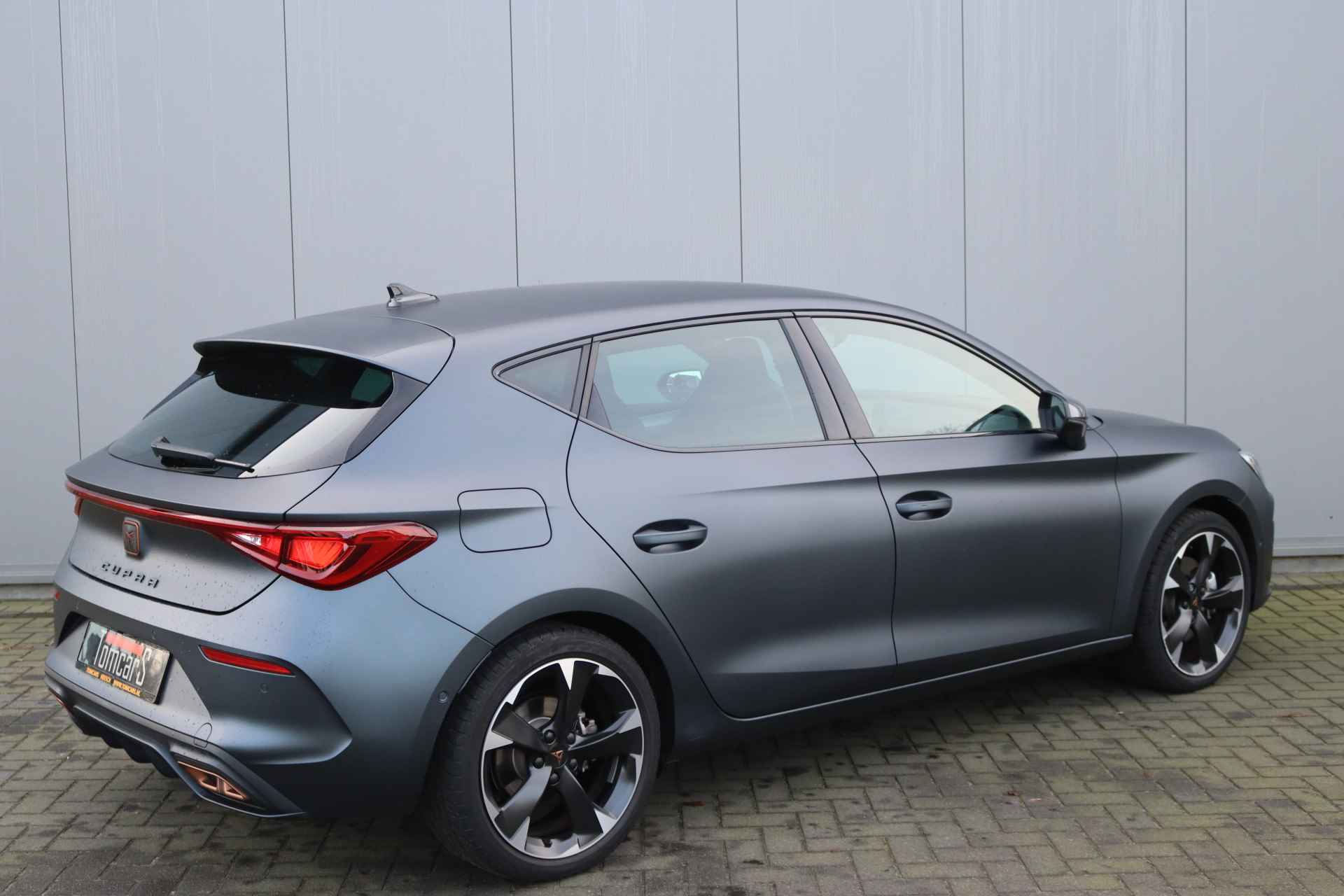 CUPRA Leon 1.4 e-Hybrid PHEV 204PK VZ Performance Navigatie/Camera/Adaptive-Cruise/Winterpack - 5/37