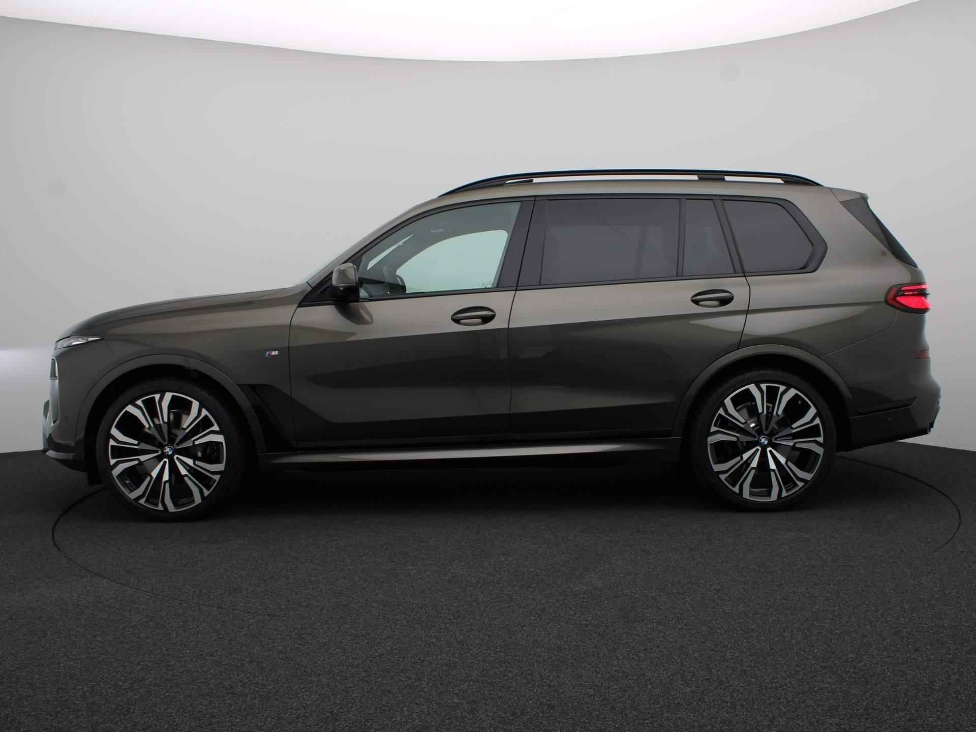 BMW X7 xDrive40i | M Sportpakket Pro | Innovation Pack | Comfort Pack | Exclusive Pack - 27/31