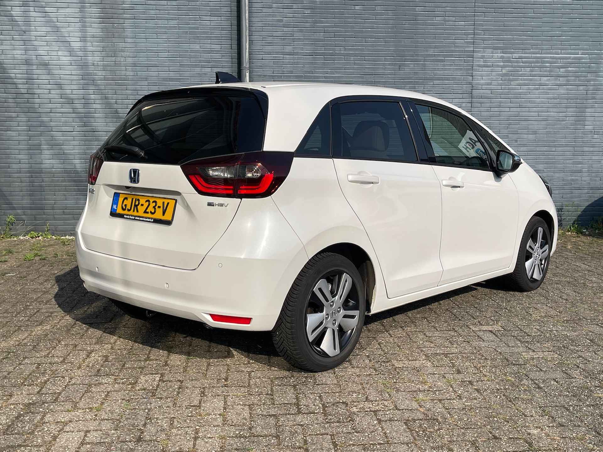 HONDA Jazz 1.5 e:HEV 109pk Hybrid Automaat Executive | Navigatie & Carplay | Adaptieve Cruisecontrol | All Season Banden | Blindspot | Parkeercamera | - 2/30