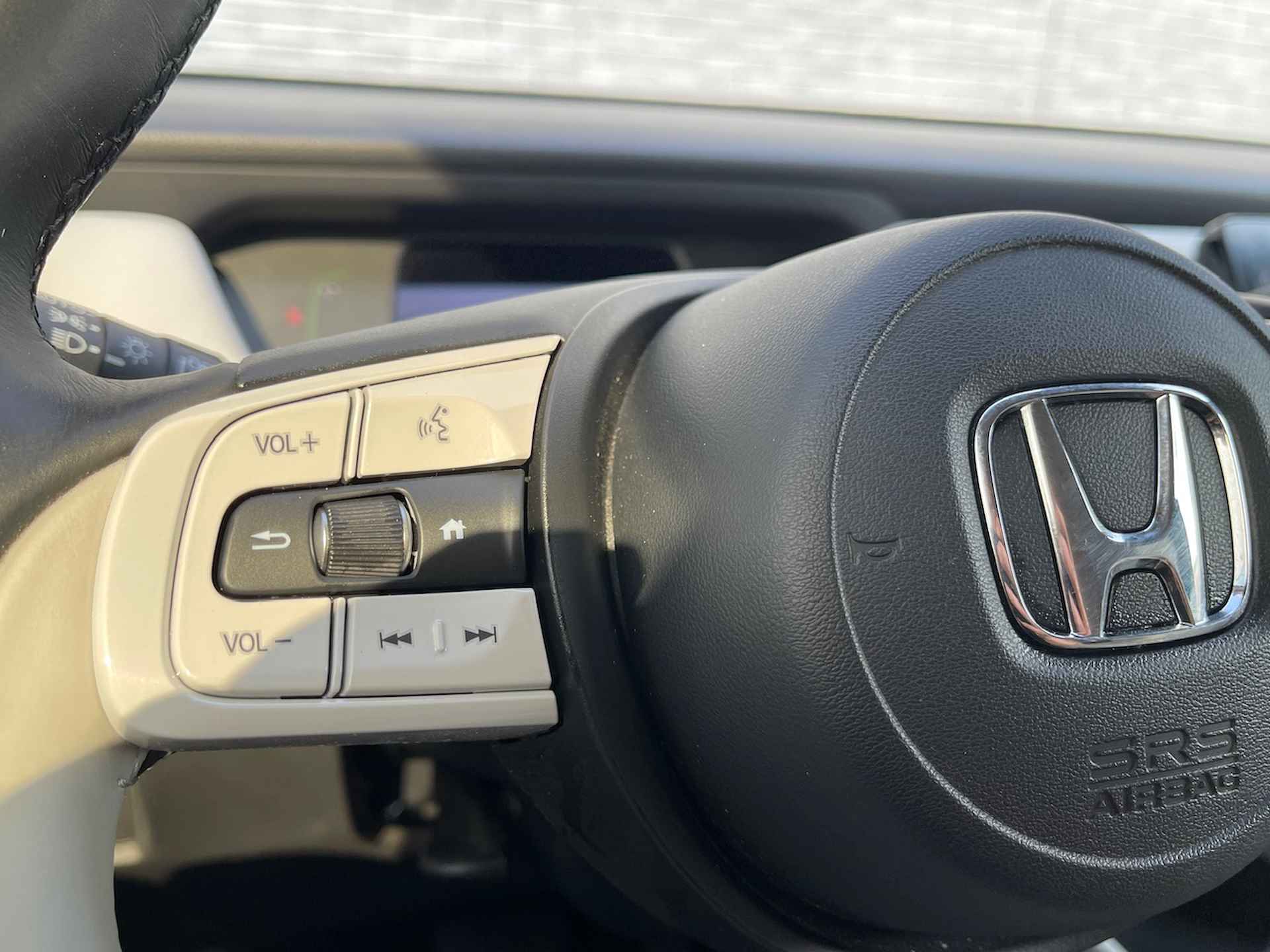 HONDA Jazz 1.5 e:HEV 109pk Hybrid Automaat Executive | Navigatie & Carplay | Adaptieve Cruisecontrol | All Season Banden | Blindspot | Parkeercamera | - 24/30