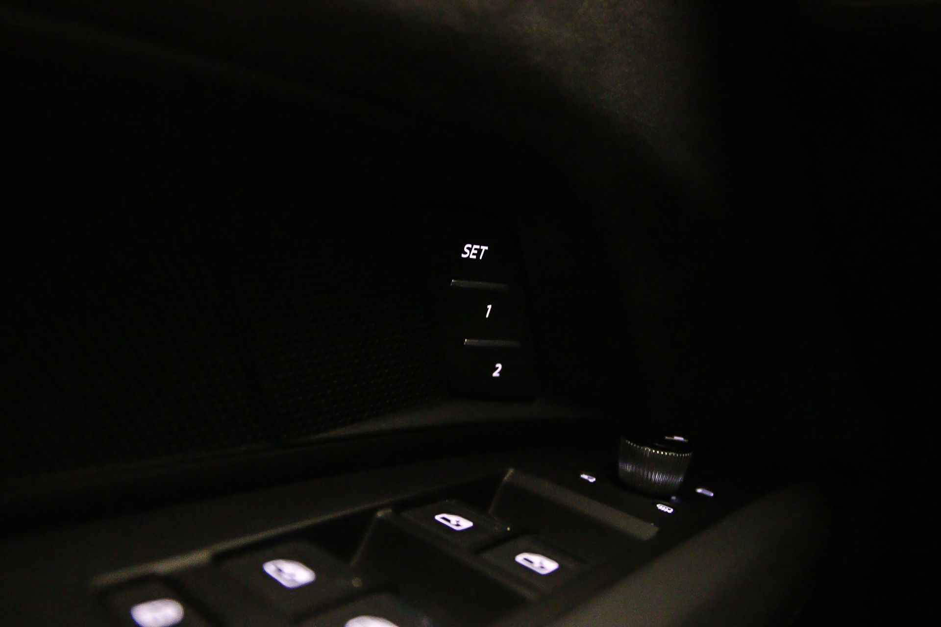Audi e-tron GT RS 600PK | Head-up | Stoelventilatie | Optiek Zwart | Leder | B&O | Keyless | Rondomzicht | Laser | Luchtvering | Stuurwiel-verwarming| - 15/55