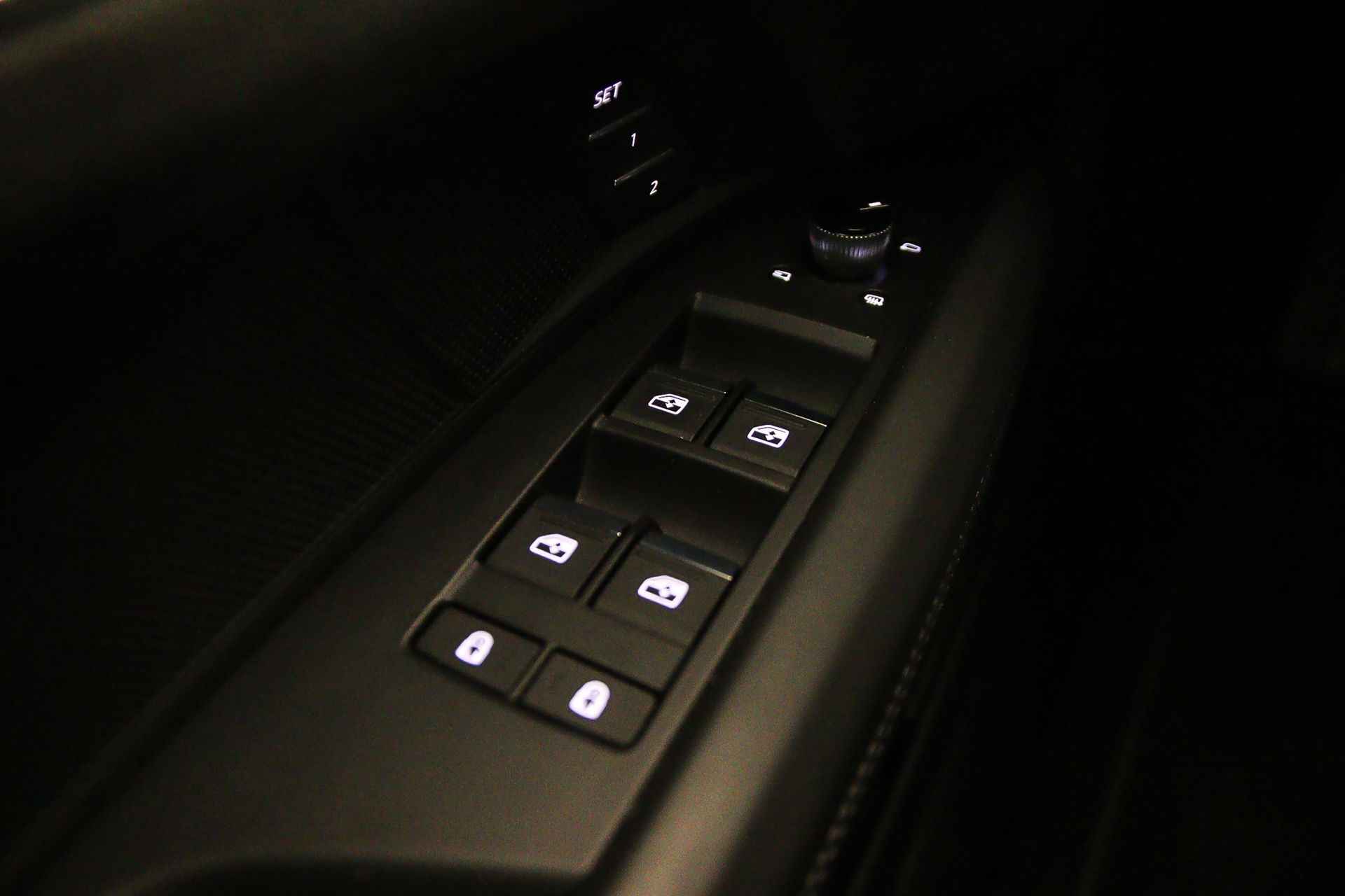 Audi e-tron GT RS 600PK | Head-up | Stoelventilatie | Optiek Zwart | Leder | B&O | Keyless | Rondomzicht | Laser | Luchtvering | Stuurwiel-verwarming| - 16/55