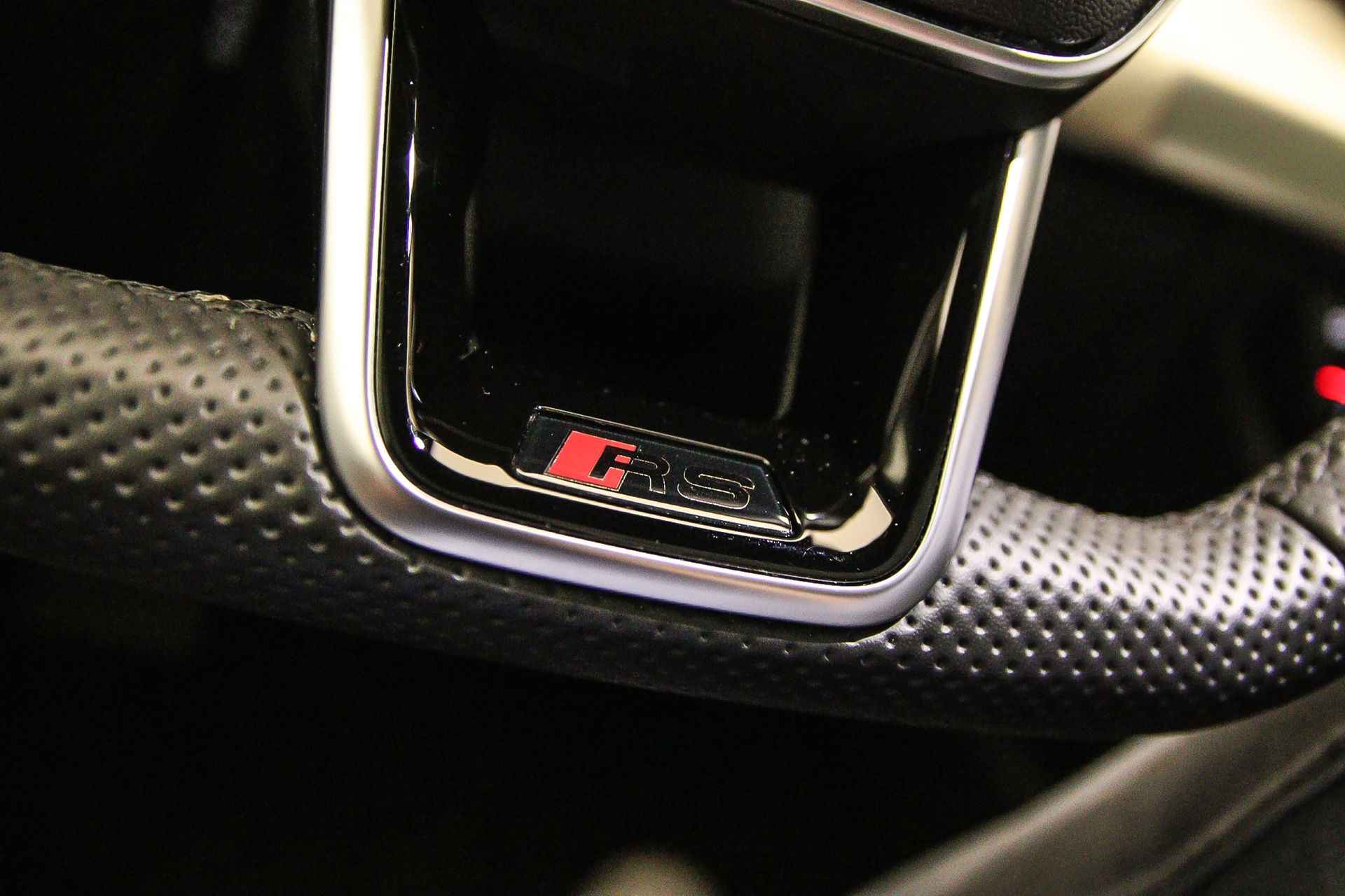 Audi e-tron GT RS 600PK | Head-up | Stoelventilatie | Optiek Zwart | Leder | B&O | Keyless | Rondomzicht | Laser | Luchtvering | Stuurwiel-verwarming| - 20/55