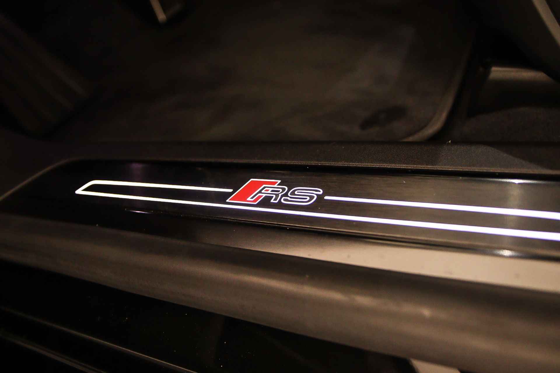 Audi e-tron GT RS 600PK | Head-up | Stoelventilatie | Optiek Zwart | Leder | B&O | Keyless | Rondomzicht | Laser | Luchtvering | Stuurwiel-verwarming| - 37/55