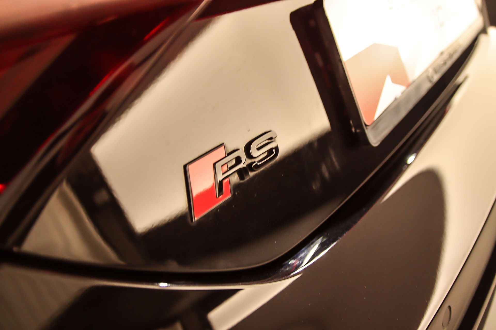 Audi e-tron GT RS 600PK | Head-up | Stoelventilatie | Optiek Zwart | Leder | B&O | Keyless | Rondomzicht | Laser | Luchtvering | Stuurwiel-verwarming| - 43/55