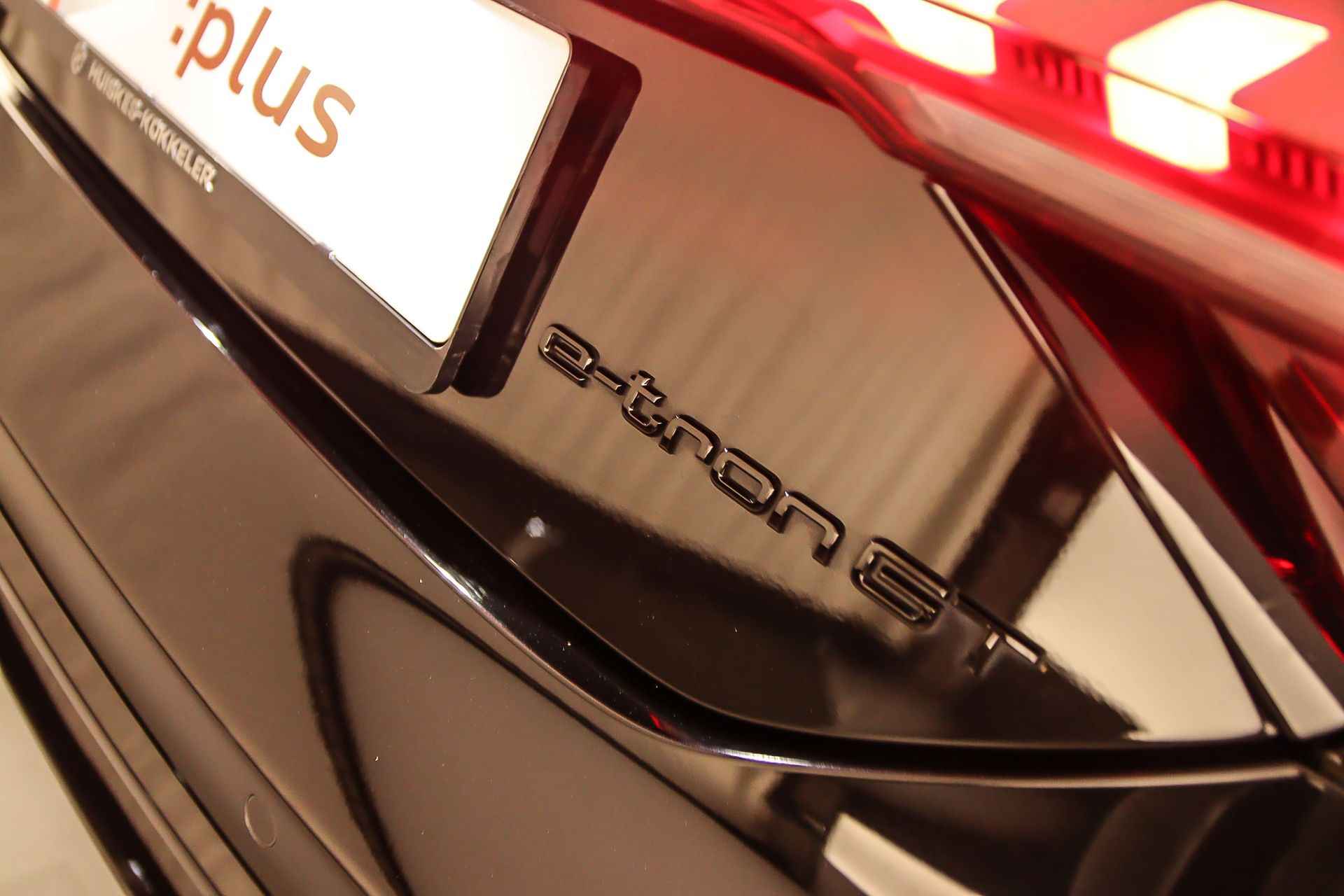 Audi e-tron GT RS 600PK | Head-up | Stoelventilatie | Optiek Zwart | Leder | B&O | Keyless | Rondomzicht | Laser | Luchtvering | Stuurwiel-verwarming| - 45/55