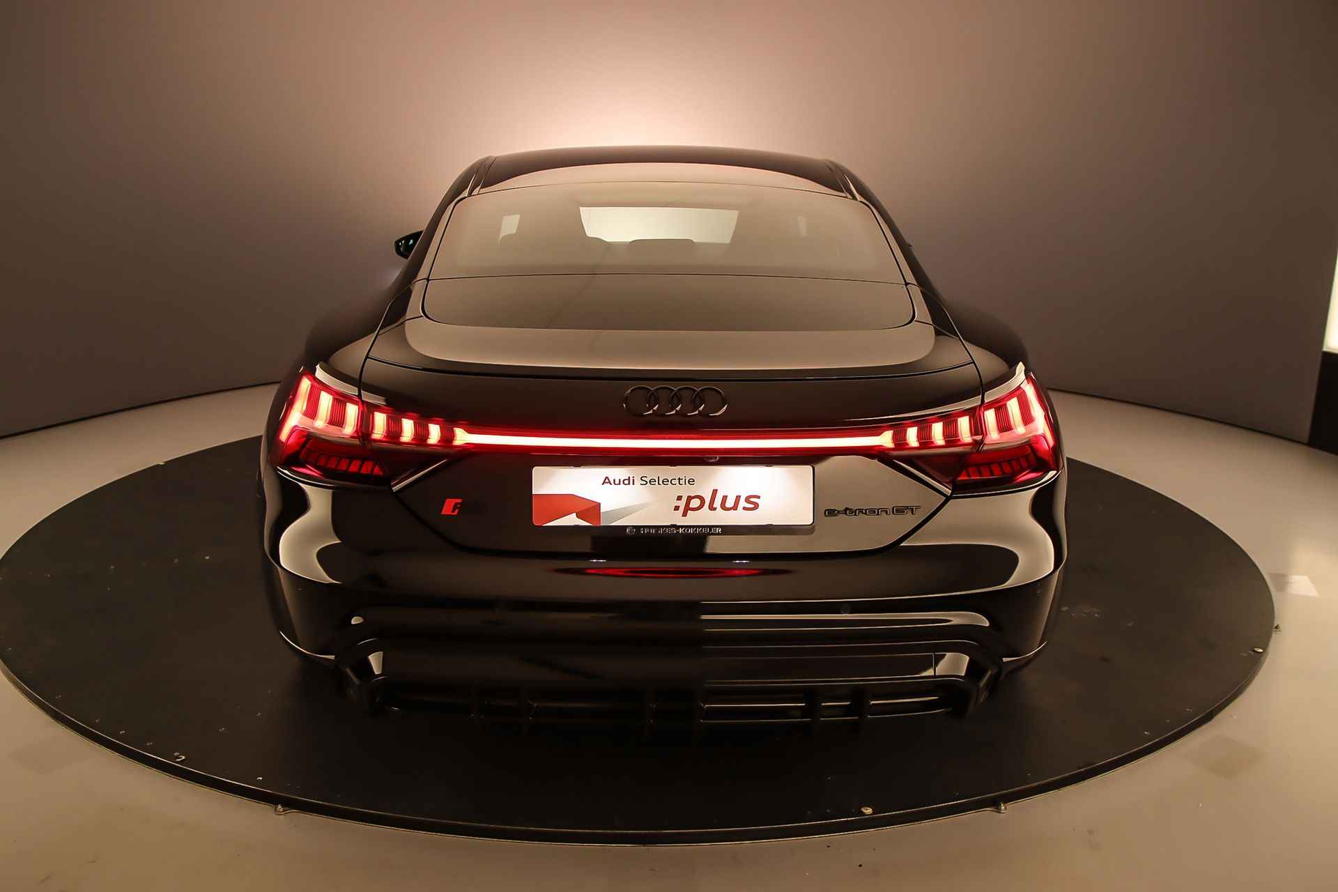 Audi e-tron GT RS 600PK | Head-up | Stoelventilatie | Optiek Zwart | Leder | B&O | Keyless | Rondomzicht | Laser | Luchtvering | Stuurwiel-verwarming| - 46/55