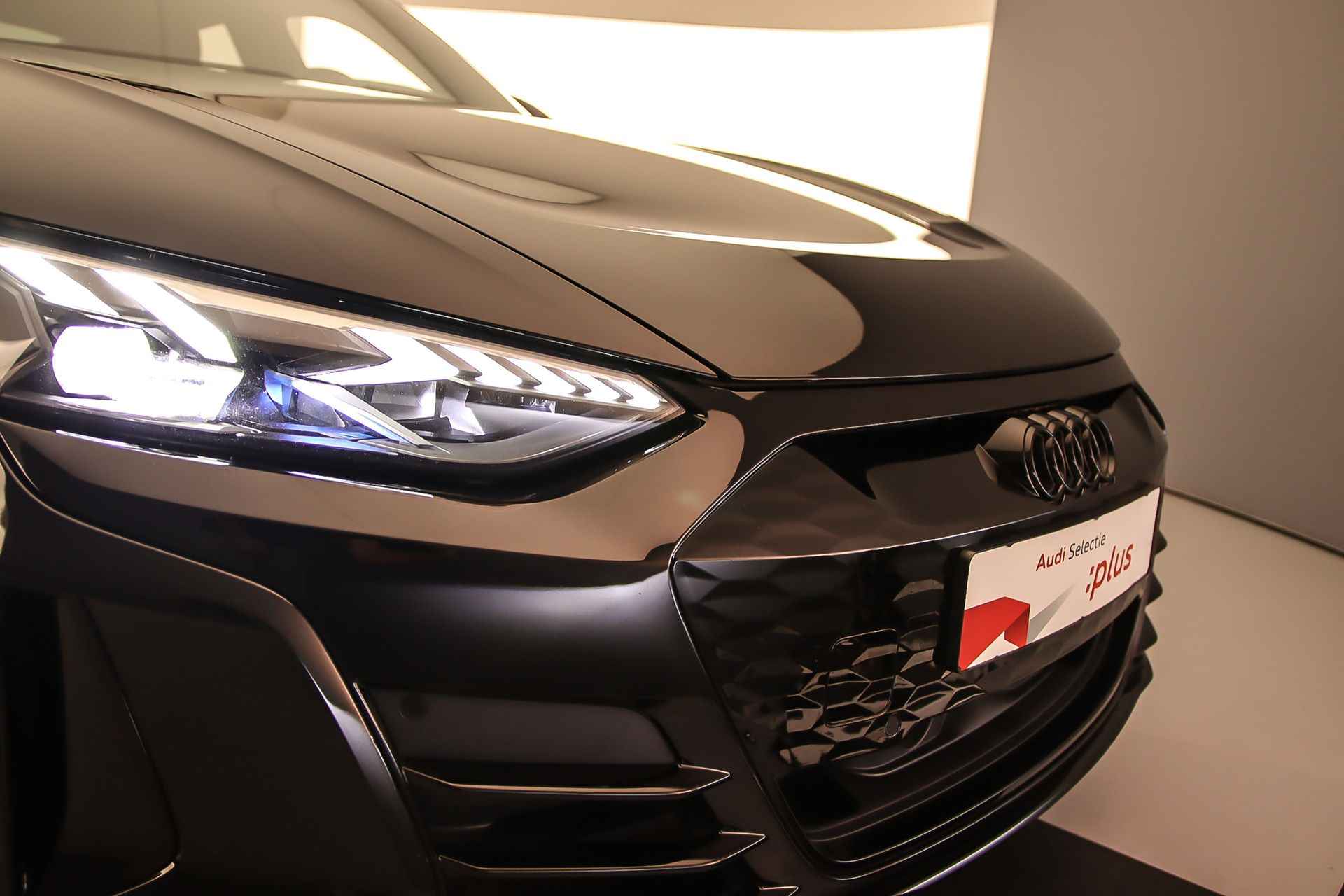 Audi e-tron GT RS 600PK | Head-up | Stoelventilatie | Optiek Zwart | Leder | B&O | Keyless | Rondomzicht | Laser | Luchtvering | Stuurwiel-verwarming| - 54/55