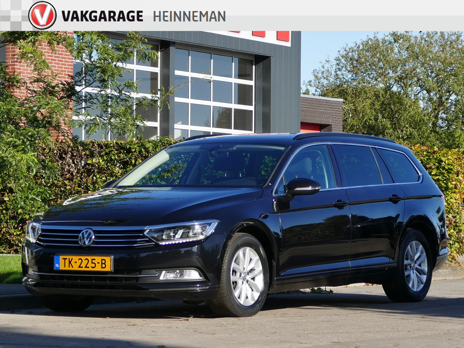 Volkswagen Passat Variant 1.4 TSI Comfortline AUTOMAAT | elektrisch panoramadak | Apple carplay/Android auto | bij viaBOVAG.nl