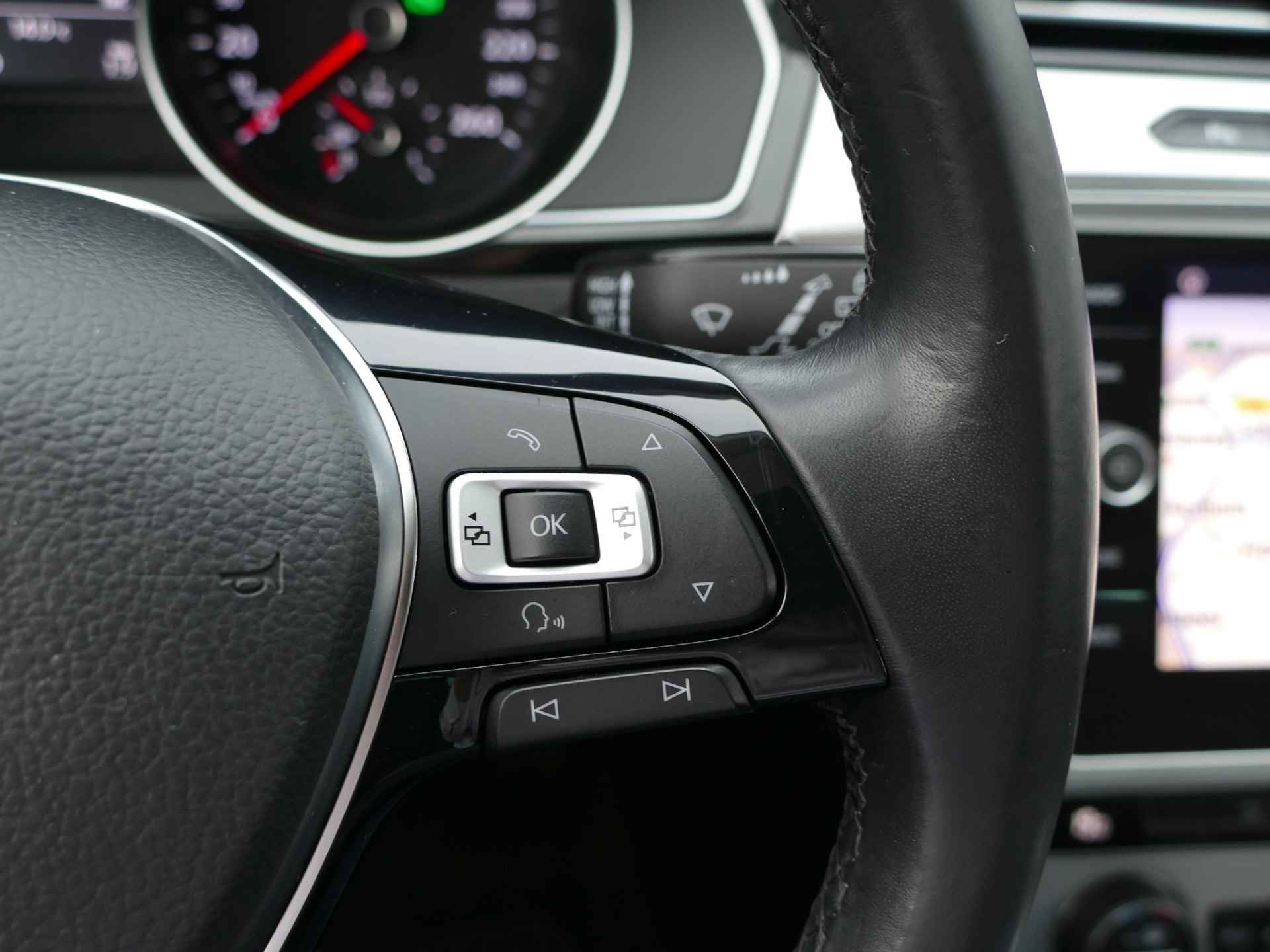 Volkswagen Passat Variant 1.4 TSI Comfortline AUTOMAAT | elektrisch panoramadak | Apple carplay/Android auto | - 17/57