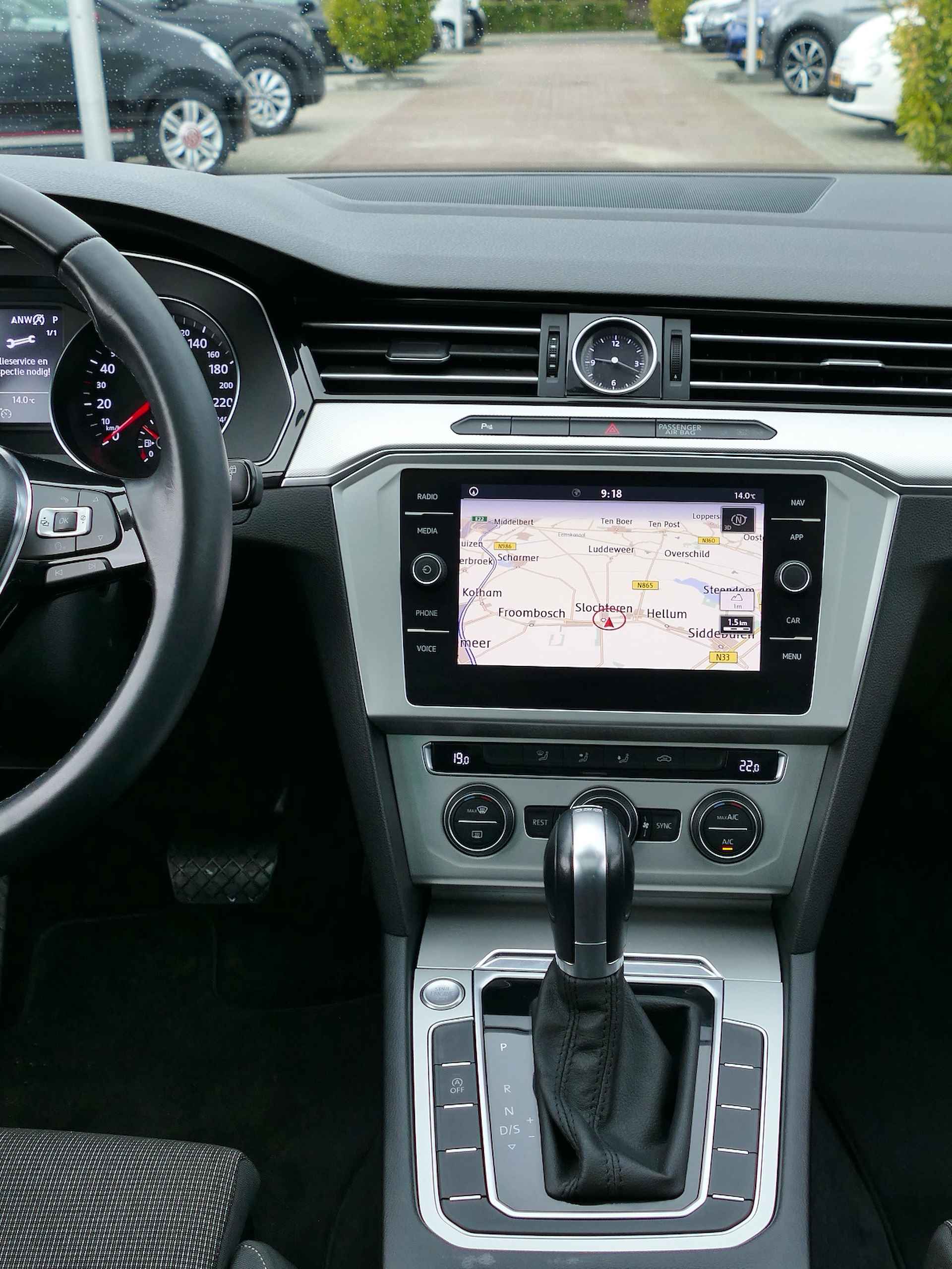 Volkswagen Passat Variant 1.4 TSI Comfortline AUTOMAAT | elektrisch panoramadak | Apple carplay/Android auto | - 19/57