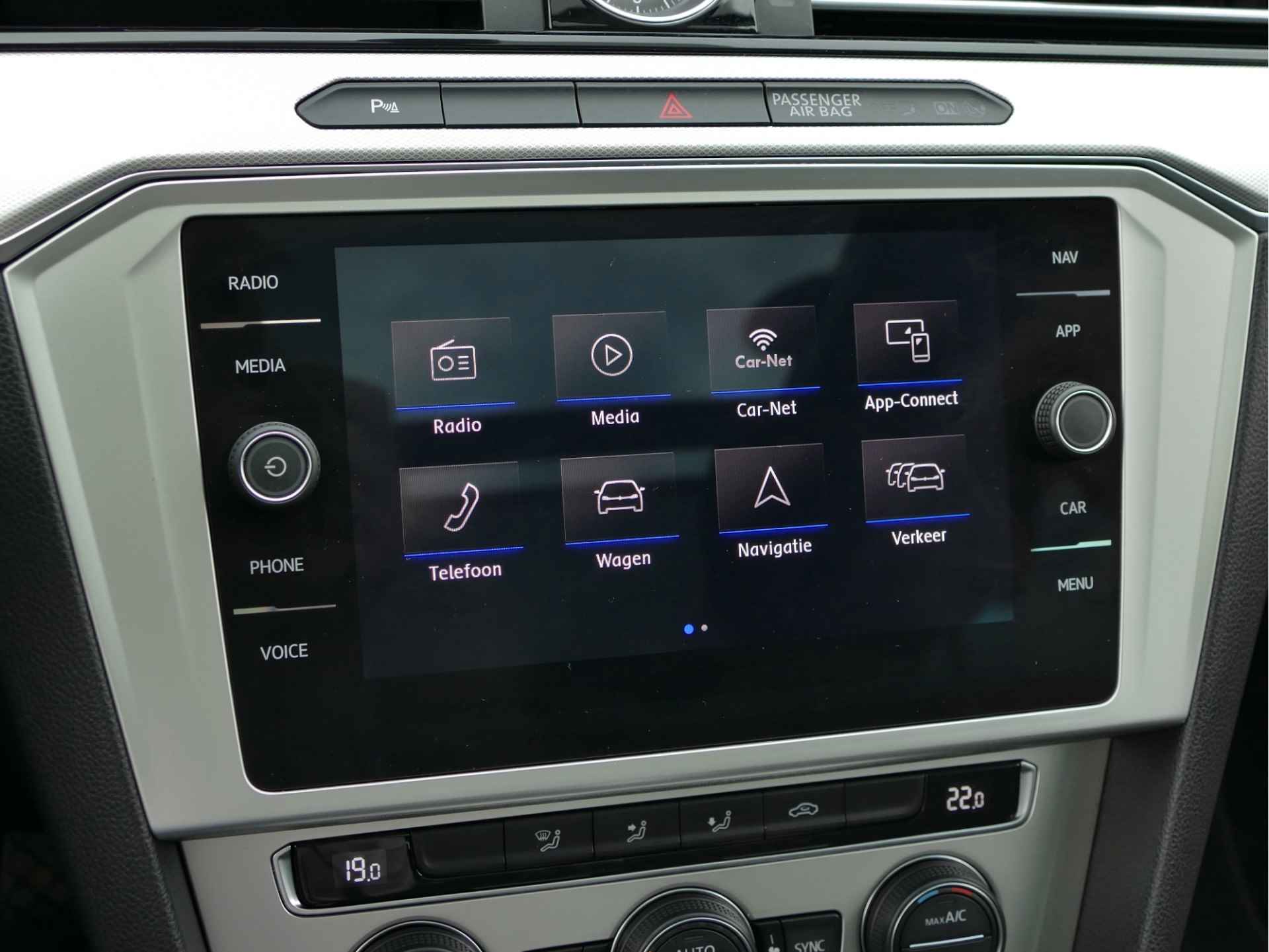 Volkswagen Passat Variant 1.4 TSI Comfortline AUTOMAAT | elektrisch panoramadak | Apple carplay/Android auto | - 26/57