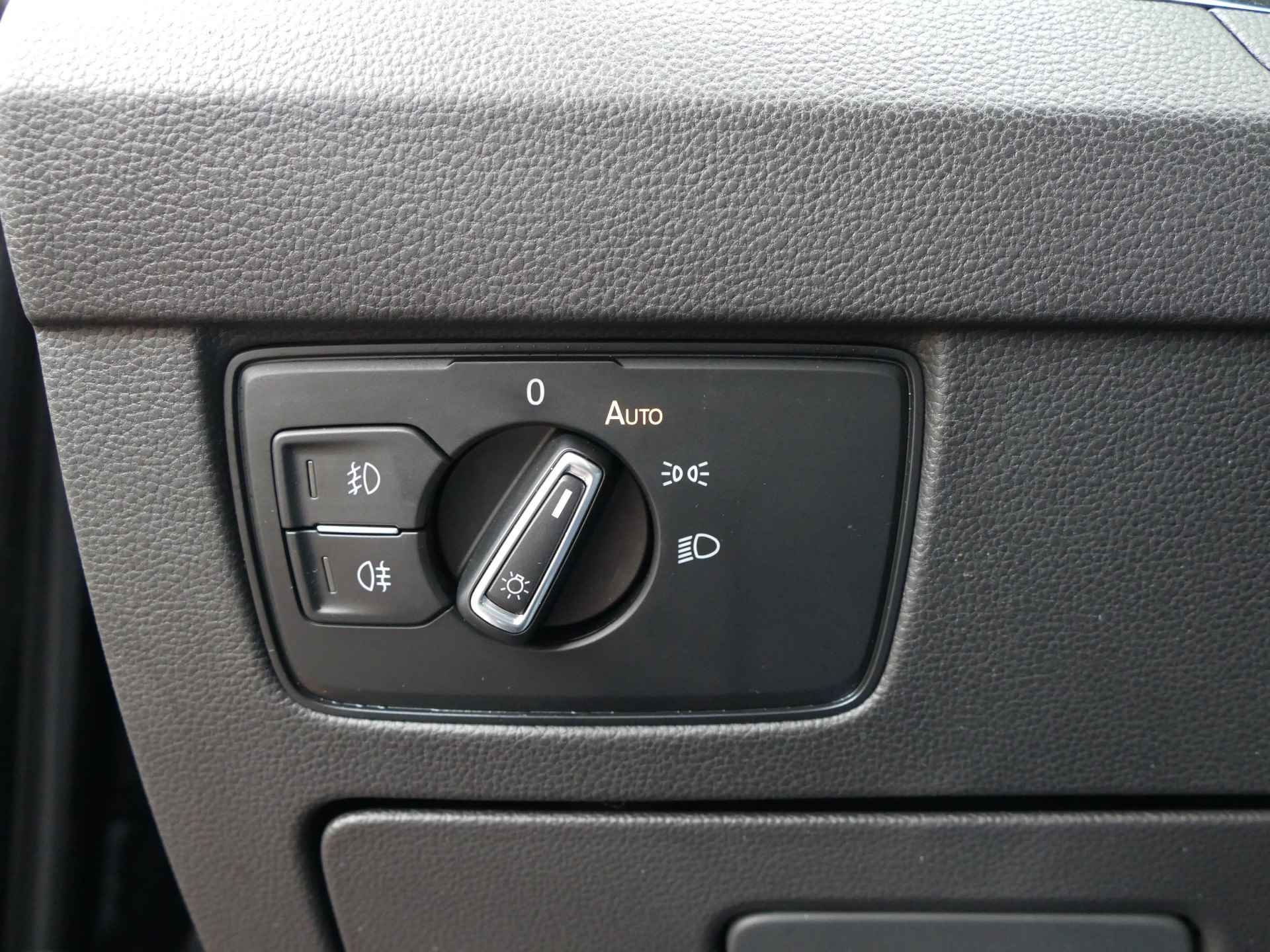 Volkswagen Passat Variant 1.4 TSI Comfortline AUTOMAAT | elektrisch panoramadak | Apple carplay/Android auto | - 30/57