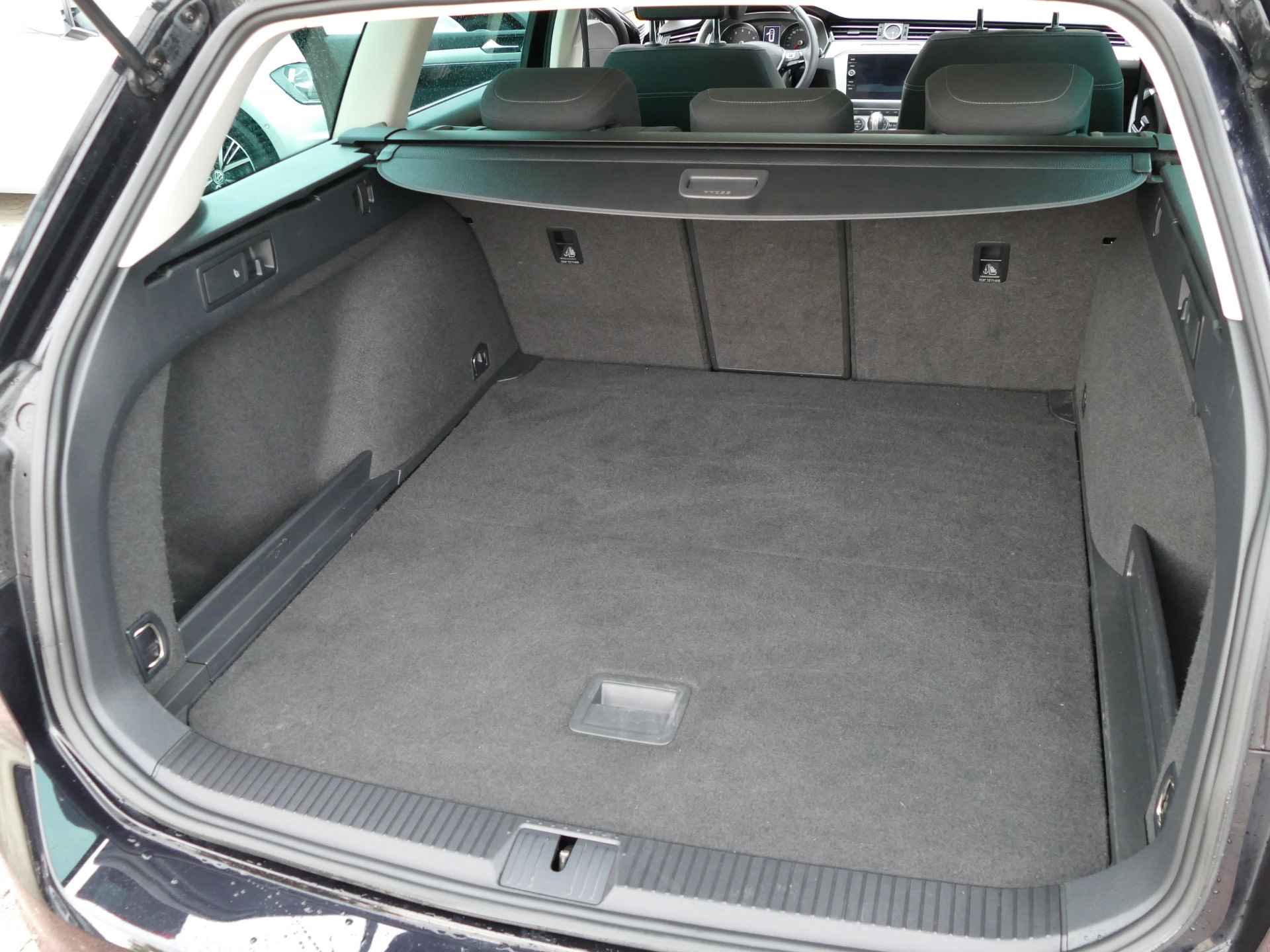 Volkswagen Passat Variant 1.4 TSI Comfortline AUTOMAAT | elektrisch panoramadak | Apple carplay/Android auto | - 49/57