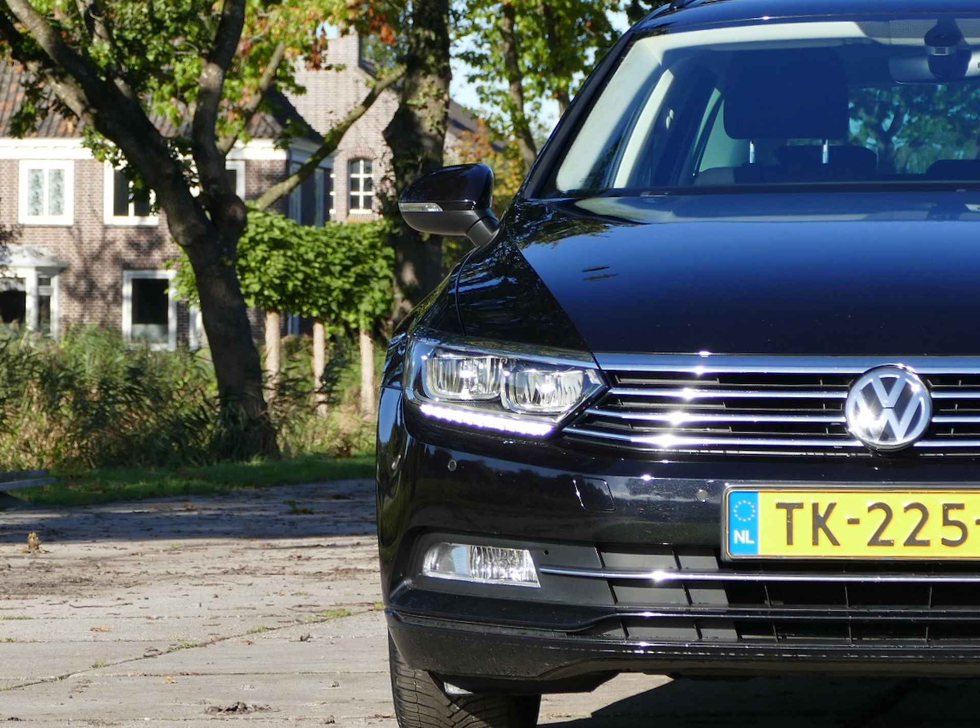 Volkswagen Passat Variant 1.4 TSI Comfortline AUTOMAAT | elektrisch panoramadak | Apple carplay/Android auto | - 55/57