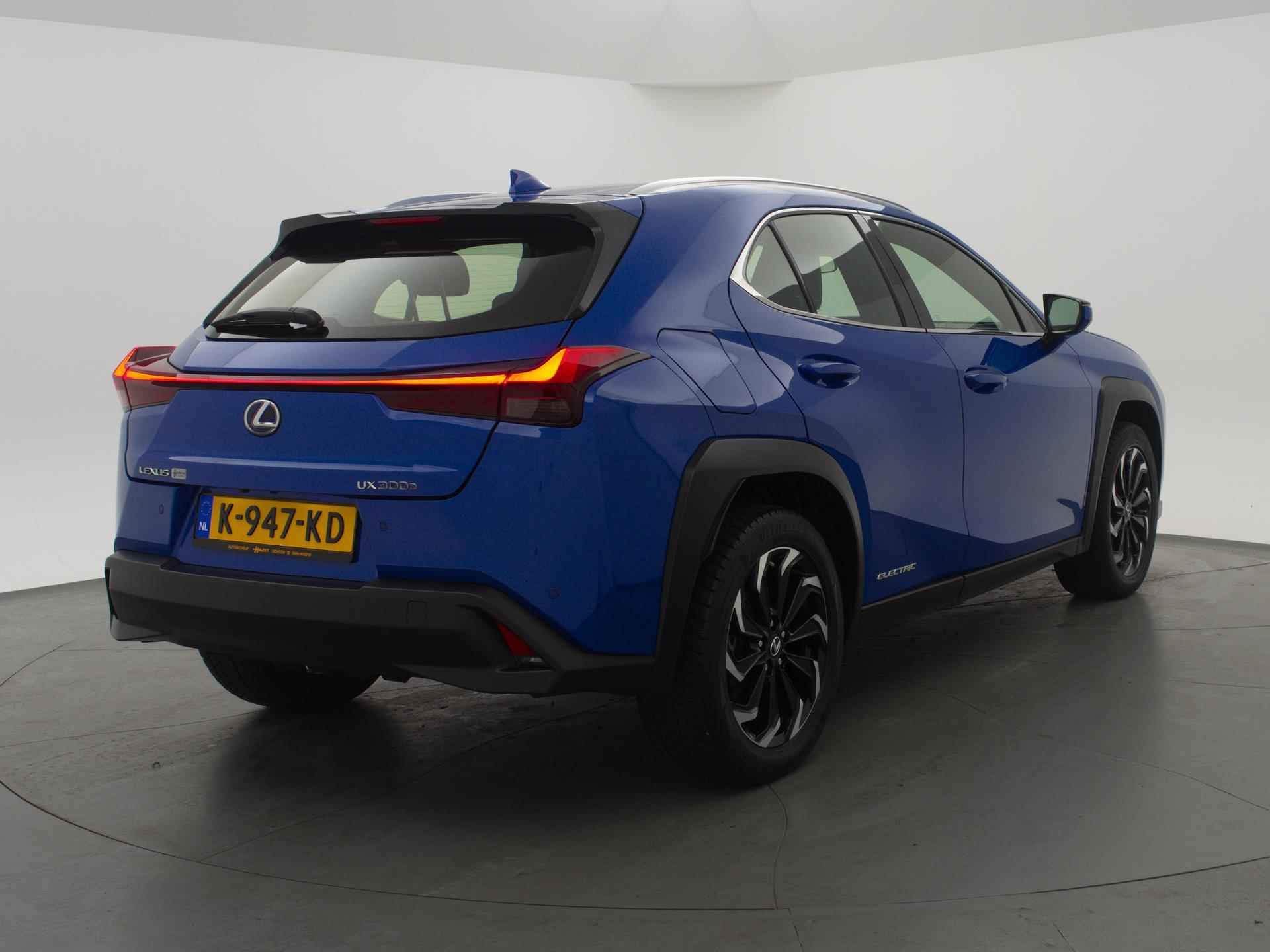 Lexus UX 300e 54 kWh *8% BIJTELLING* + LEDER / STOELVERW. / ADAPTIVE CRUISE / CAMERA / 18 INCH / APPLE CARPLAY - 3/52