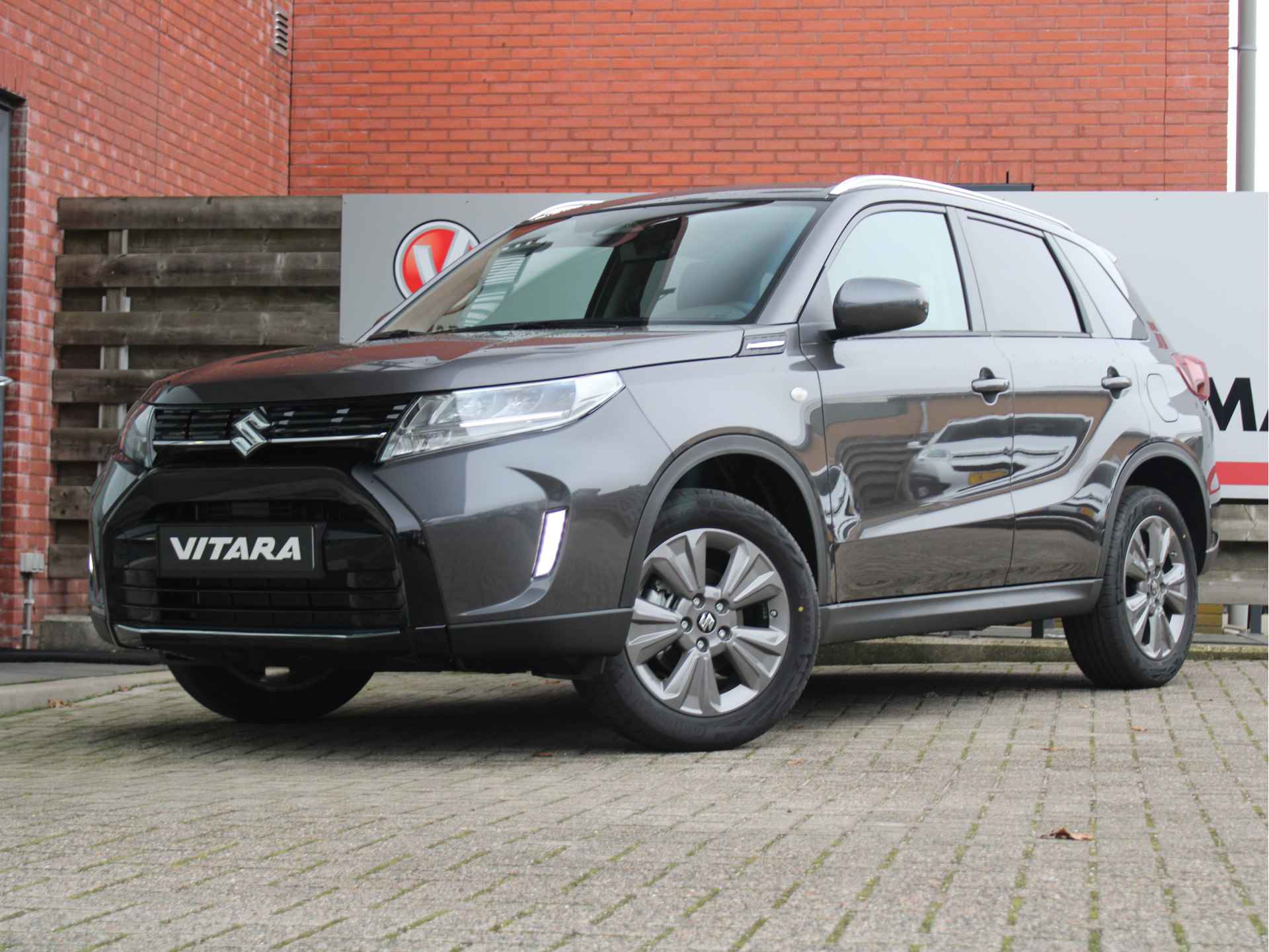 Suzuki Vitara 1.5 Hybrid Select Navigatie, Cruise Control, Achteruitrijcamera, Voorstoelen Verwarmd - 12/38