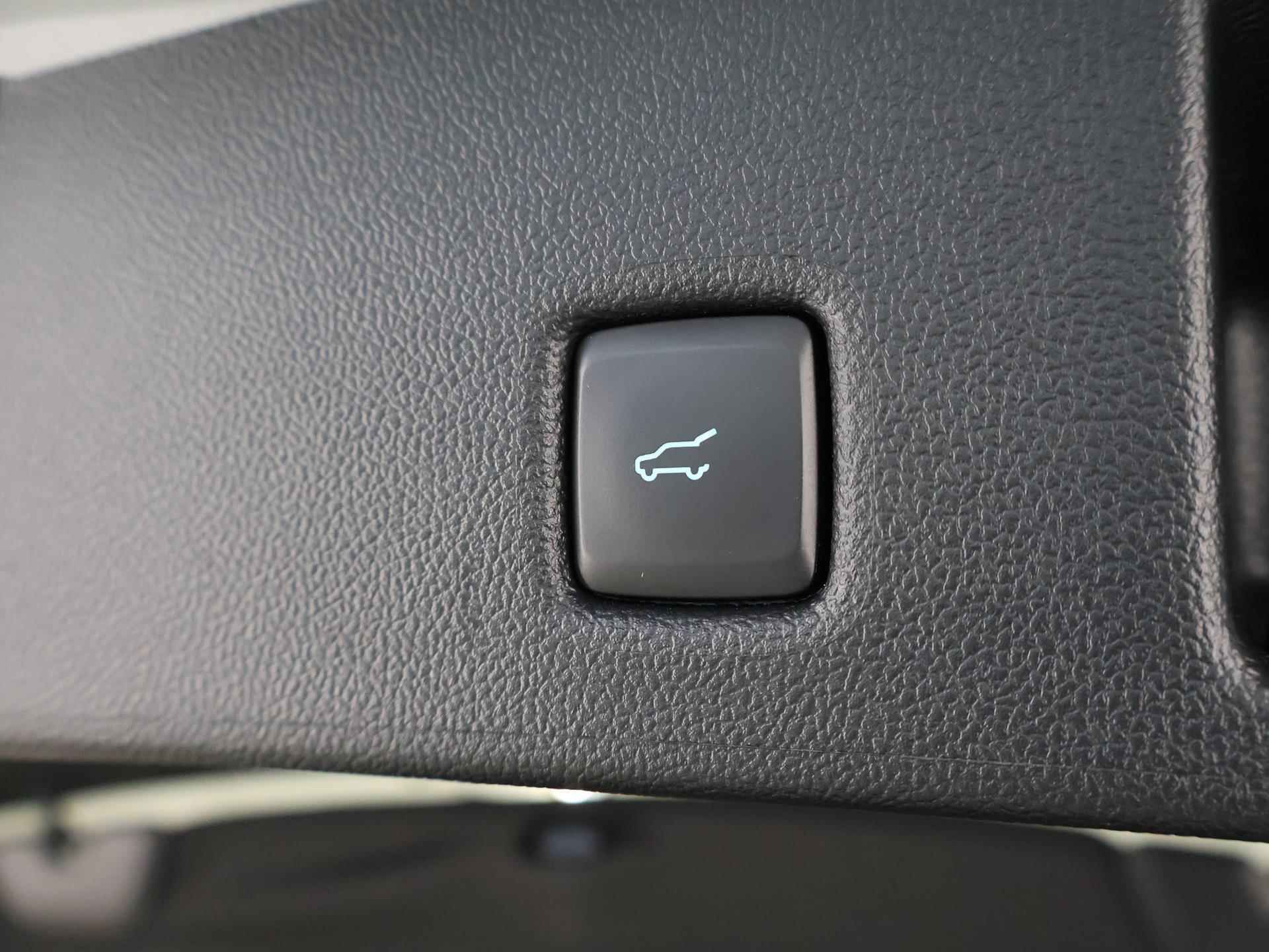 Ford Kuga 2.5 PHEV ST-Line X | Panoramadak | Adaptive Cruise Control | Winterpack | Elekt. Achterklep | - 41/45