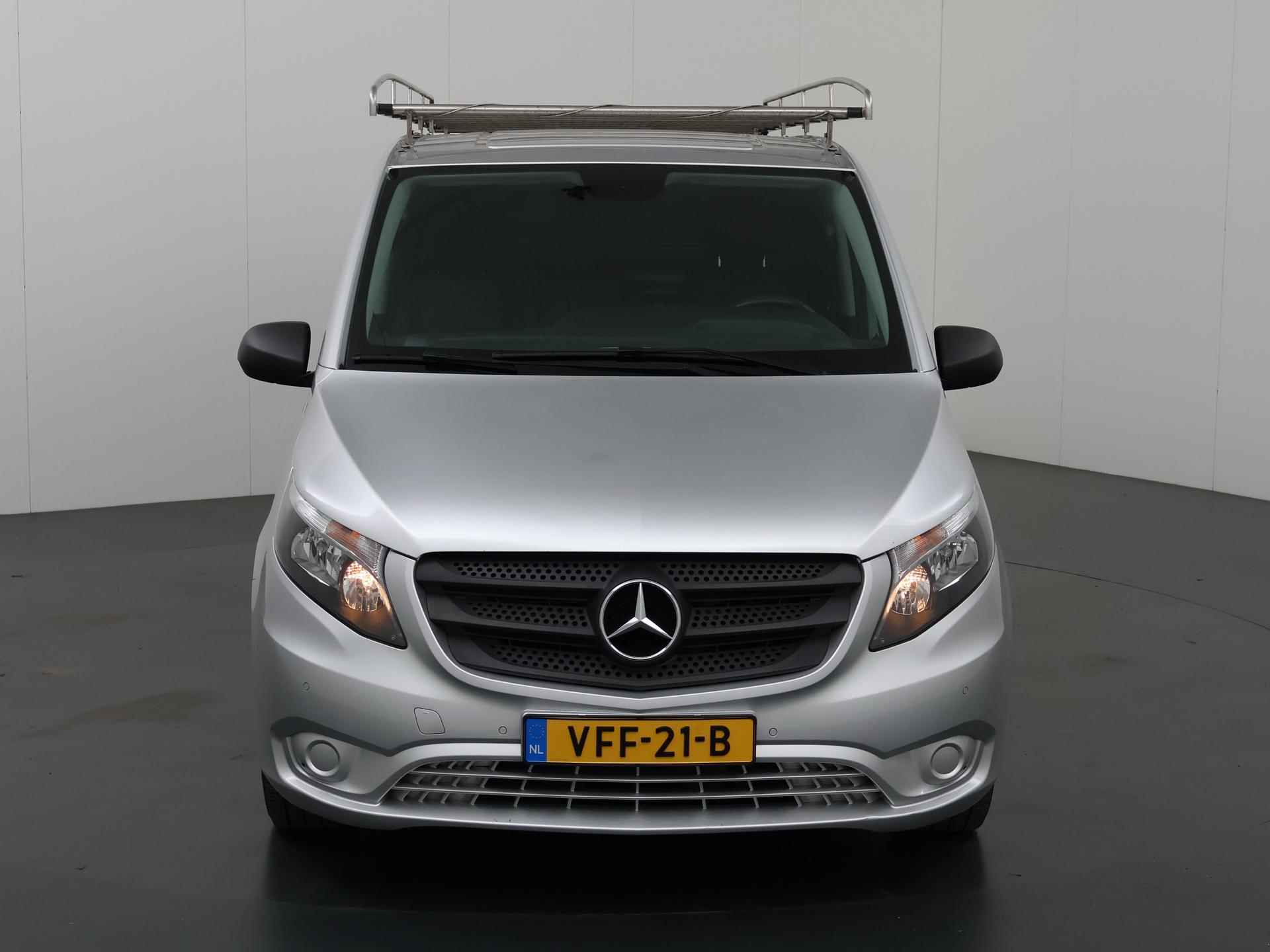 Mercedes-Benz Vito 114 CDI Aut. | L3 XL | Imperiaal | Airco | Cruise Control | 3-zits | Navigatie | Parkeercamera | Achterdeuren | Trekhaak | Certified - 4/37