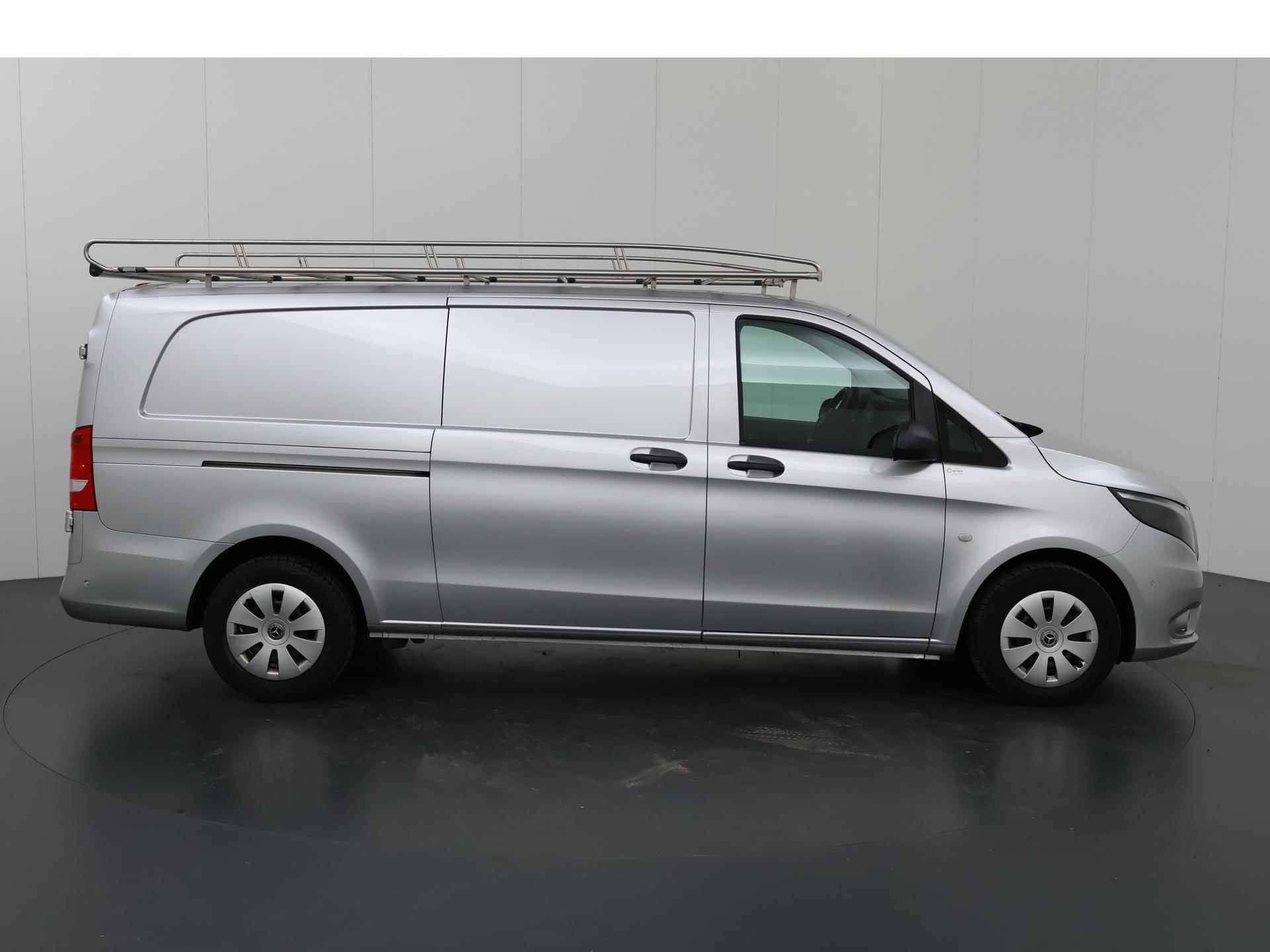 Mercedes-Benz Vito 114 CDI Aut. | L3 XL | Imperiaal | Airco | Cruise Control | 3-zits | Navigatie | Parkeercamera | Achterdeuren | Trekhaak | Certified - 7/37