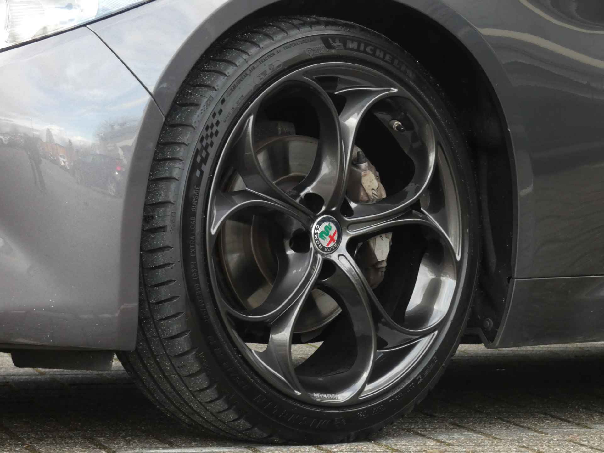 Alfa Romeo Giulia 2.0T | 19'' | Lane Assist | Climate Control | Parkeersensoren - 12/54