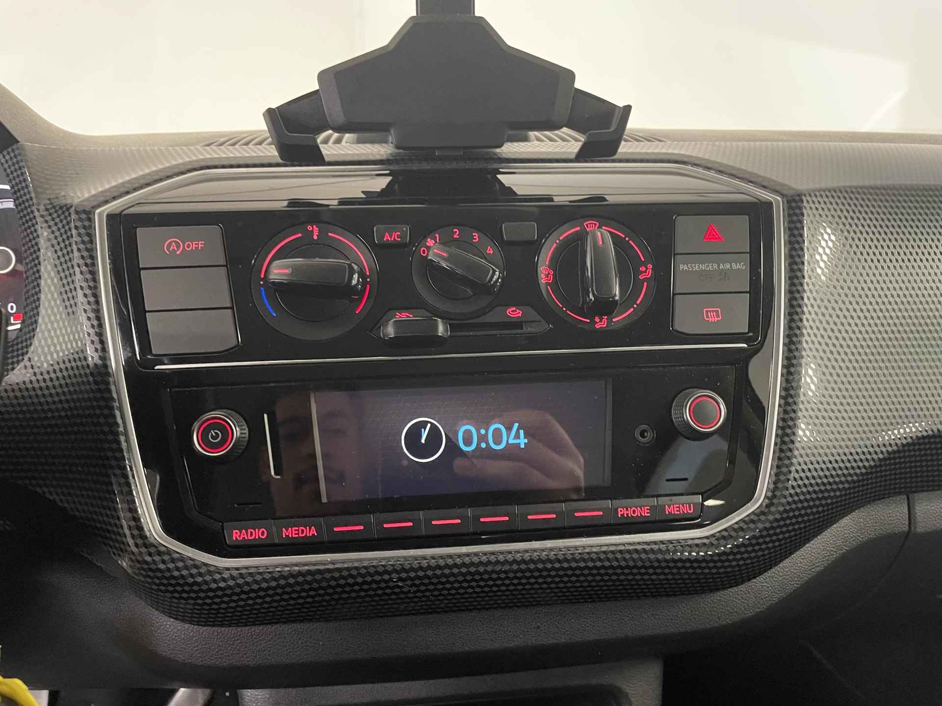 Volkswagen Up! 1.0 BMT move up! CAMERA / AUTOMATISCHE VERLICHTING / AIRCO / ELEK. RAMEN V - 17/25