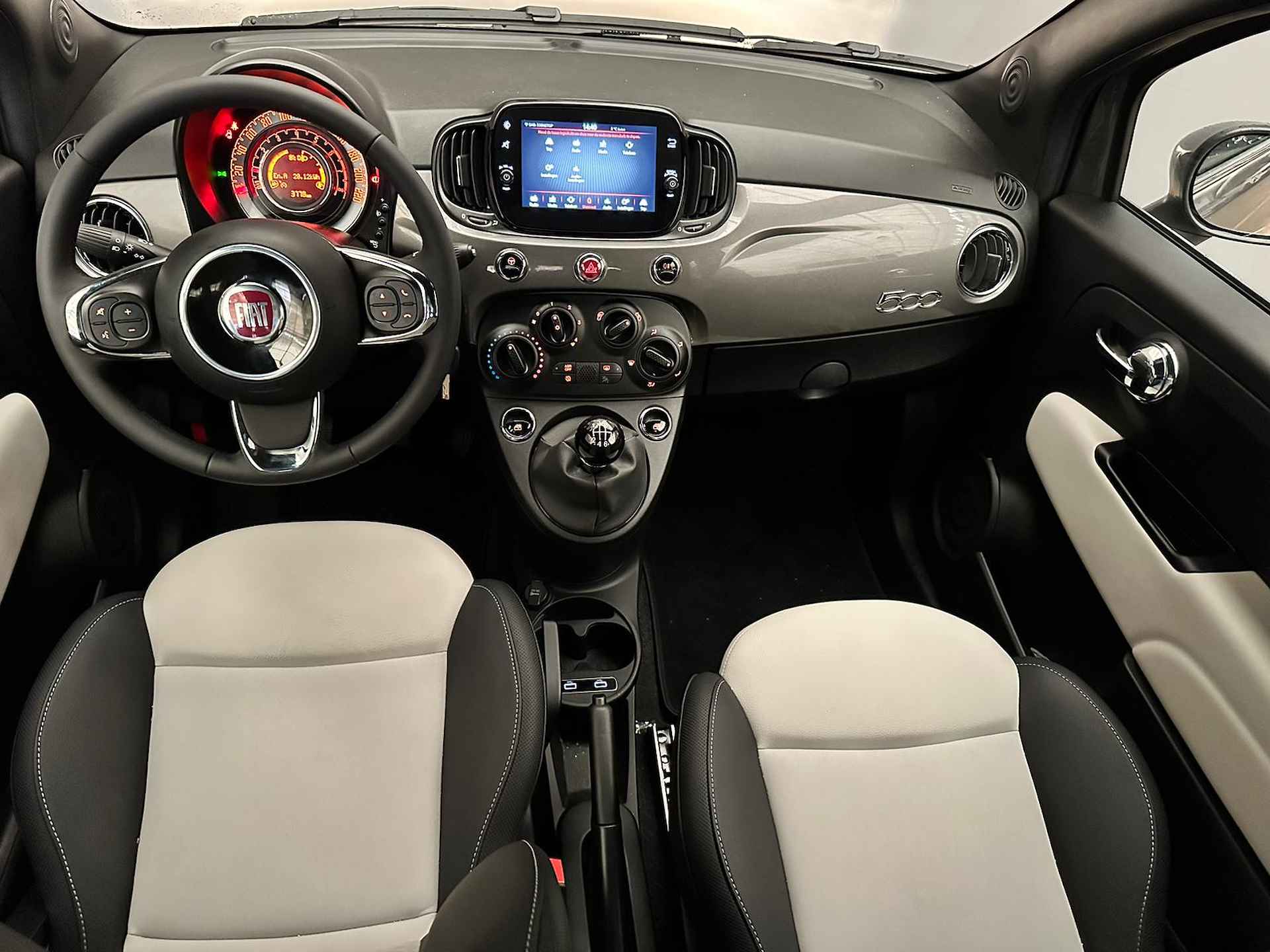 Fiat 500C 1.0 Hybrid Dolcevita Cabriolet | 3778KM! | Carplay | Cruise | LMV 15" | Touchscreen | Bluetooth | Parkeersensoren | All Season | Led Dagrij | - 21/27