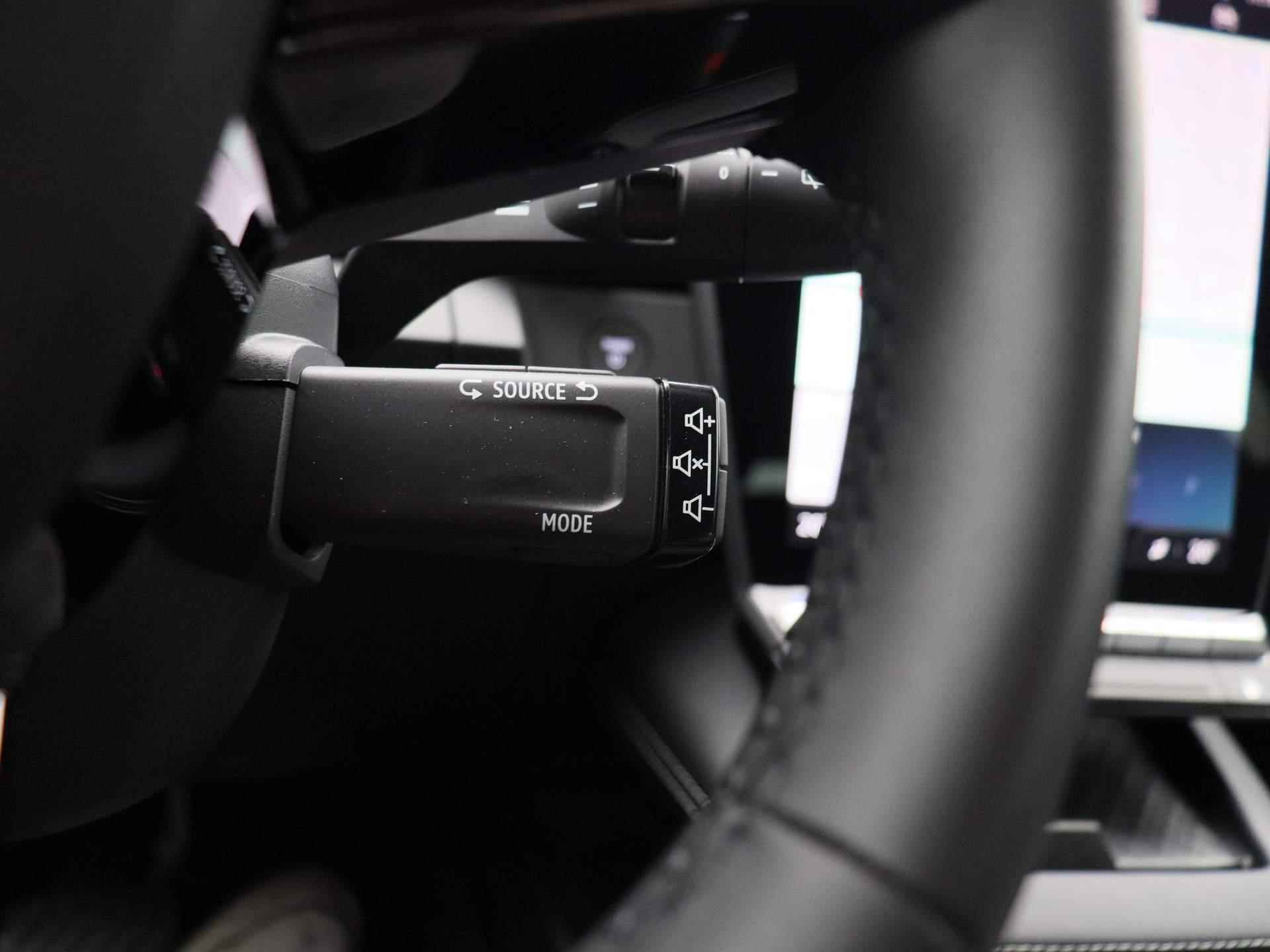 Renault Megane E-Tech EV60 220Pk Evolution | Google Navigatie | Draadloze Apple & Android Carplay | Parkeersensoren & Camera | Climate Control | Cruise Control | Warmtepomp | Subsidie Mogelijk! | - 26/38