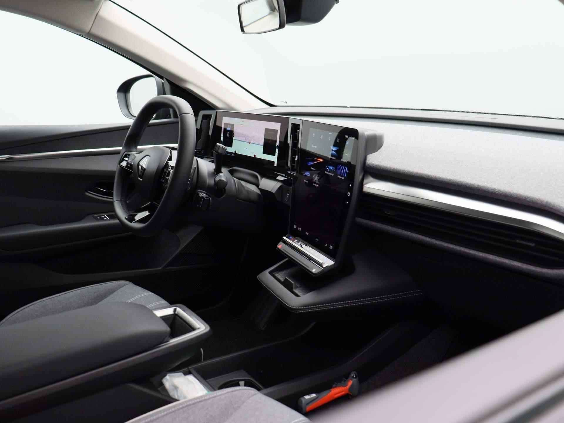 Renault Megane E-Tech EV60 220Pk Evolution | Google Navigatie | Draadloze Apple & Android Carplay | Parkeersensoren & Camera | Climate Control | Cruise Control | Warmtepomp | Subsidie Mogelijk! | - 33/38