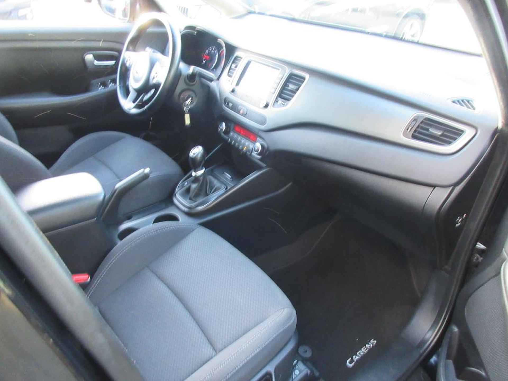 Kia Carens 1.6 GDi First Edition - 8/15