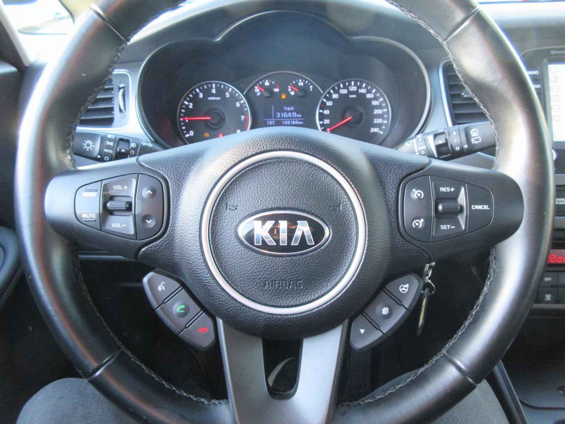 Kia Carens 1.6 GDi First Edition - 13/15