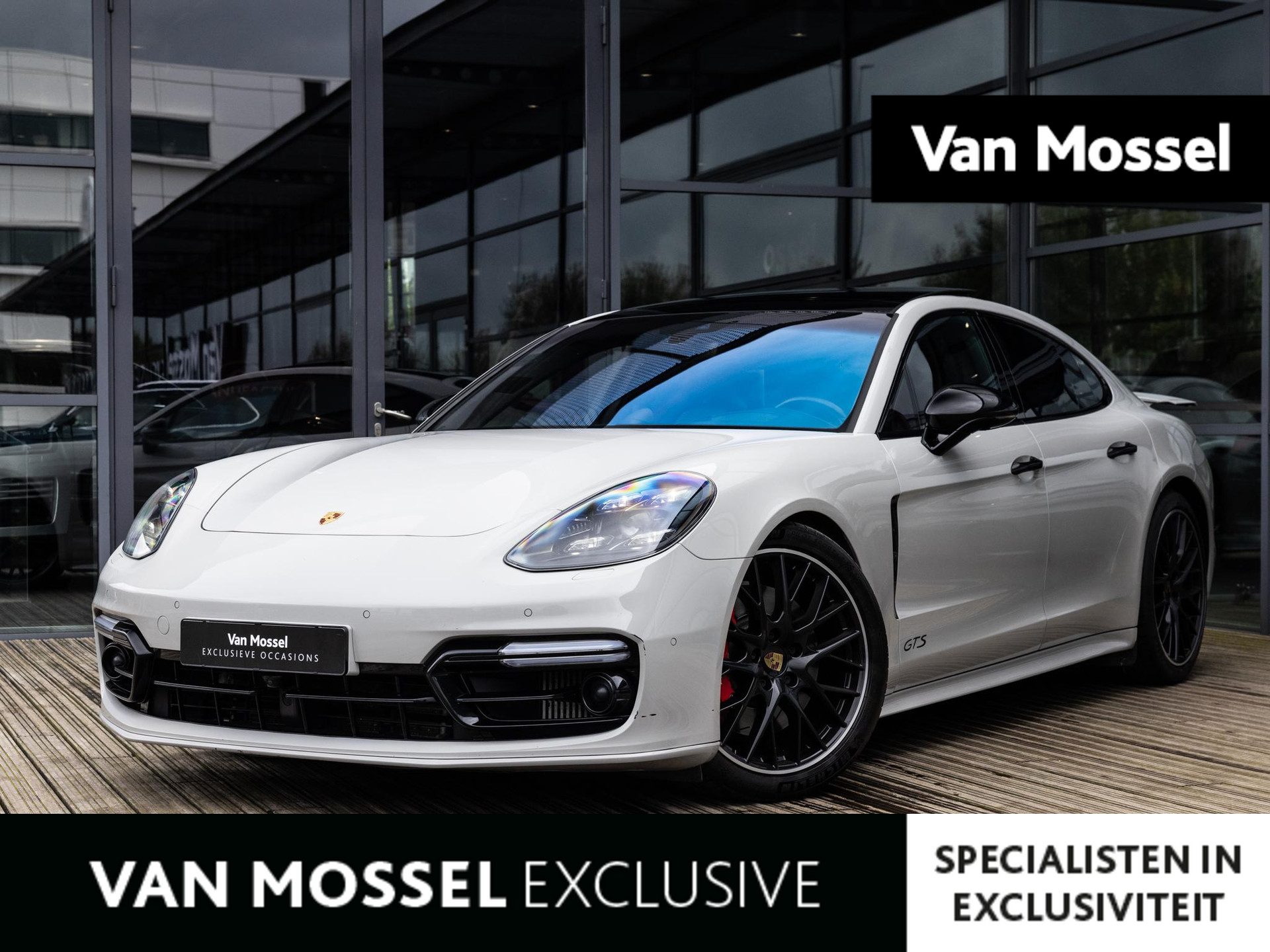 Porsche Panamera 4.0 GTS | SPORTDESIGN | SPORTUITLAATSYSTEEM | BURMESTER | SFEERVERLICHTING | PDSL+ | SOFTCLOSE | PANORAMA/SCHUIF-KANTELDAK | ADAPTIEVE CRUISE CONTROL | HEAD-UP | 18-WEG STOELEN | STOELVENTILATIE | SPORTCHRONO | PASM LUCHTVERING |