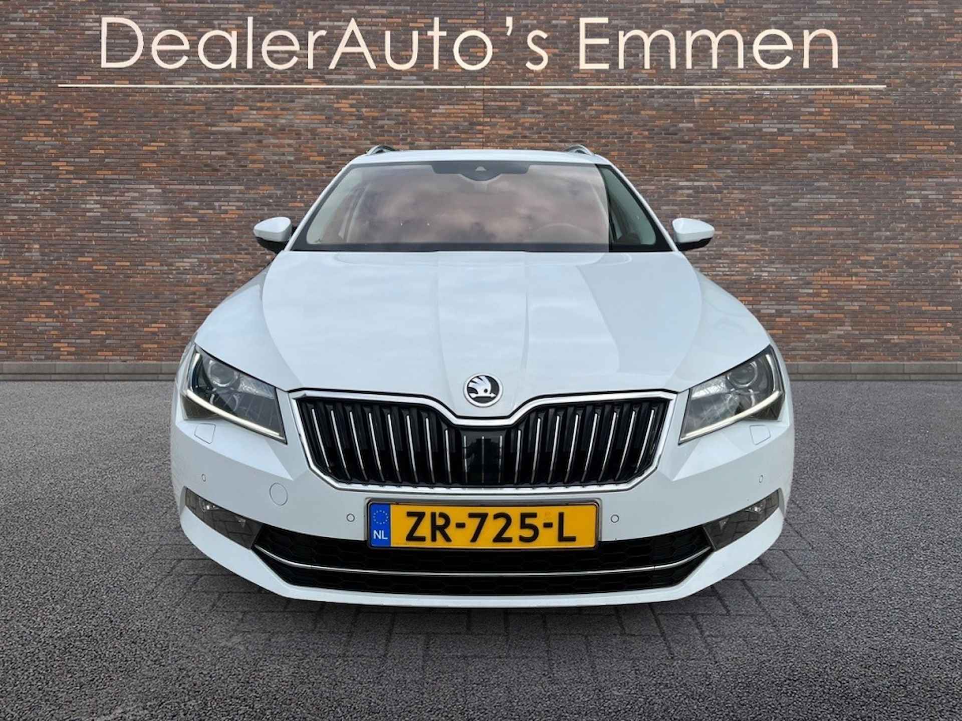 Skoda Superb Combi 1.5 TSI ECC LMV NAVIGATIE CRUISE PDC - 11/46