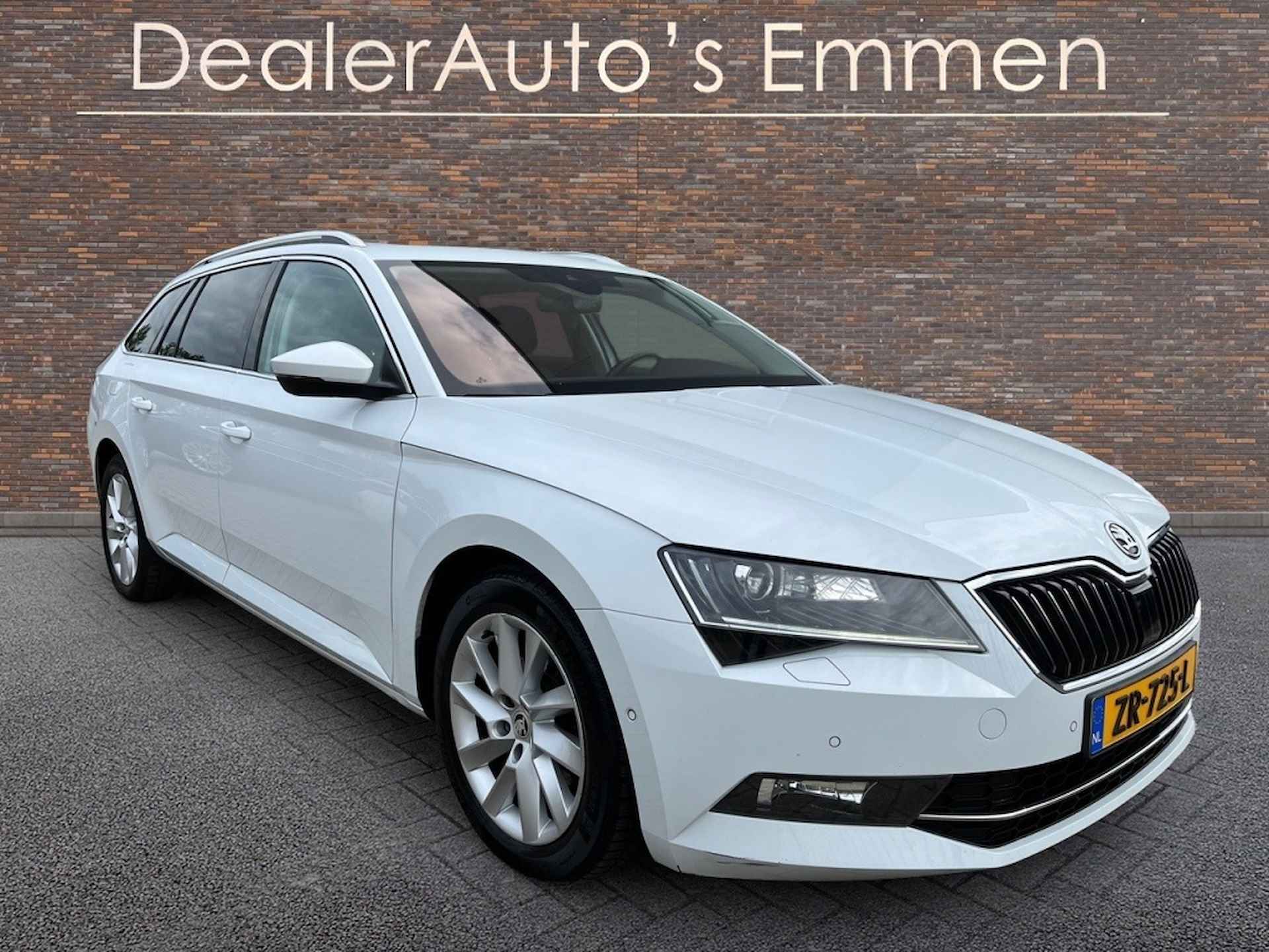 Skoda Superb Combi 1.5 TSI ECC LMV NAVIGATIE CRUISE PDC - 1/46