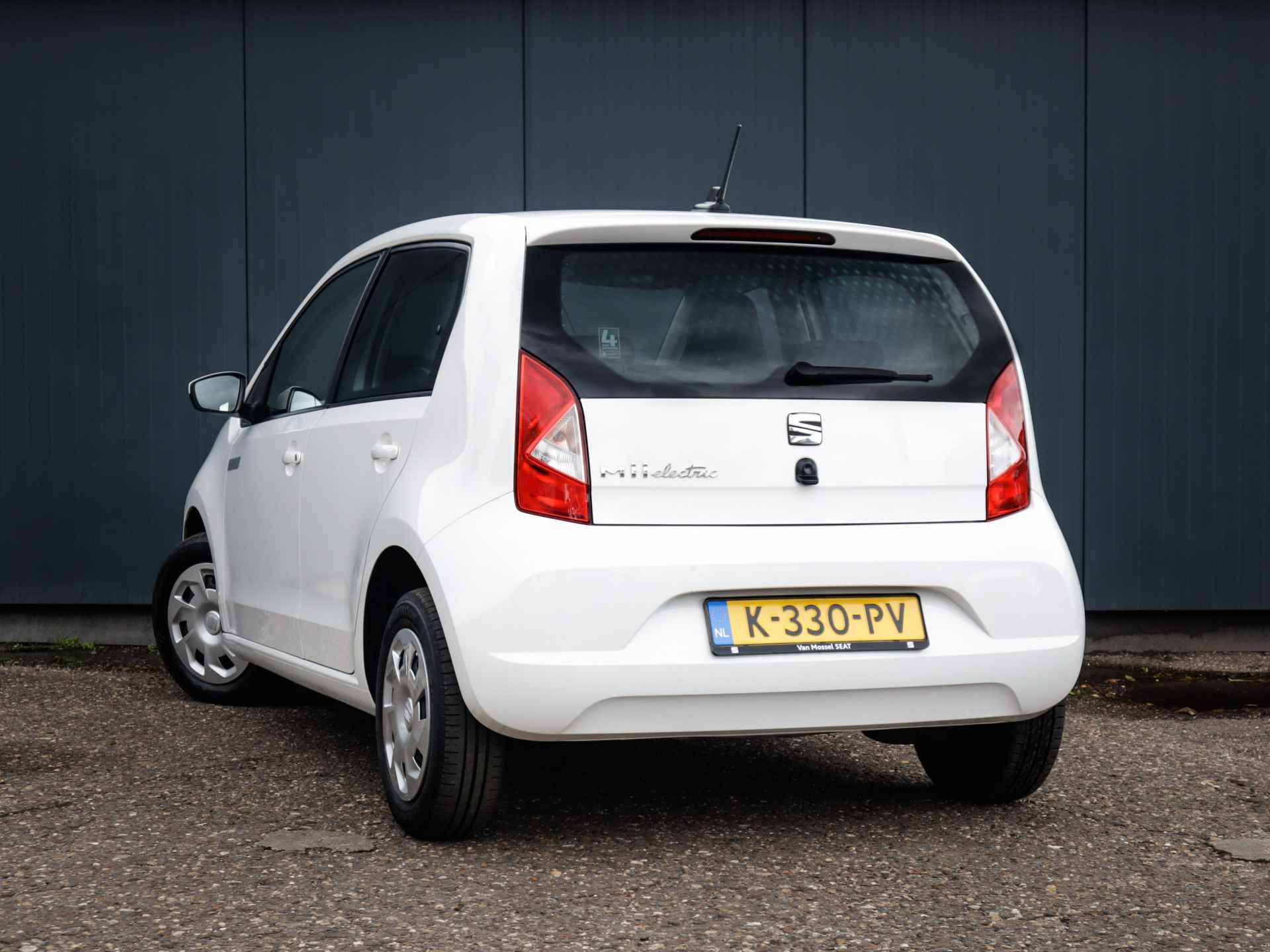 SEAT Mii Electric Electric (83 PK), 2e-Eig. BOVAG-Garantie. NL-Auto. Airco/Climate-Control, DAB, Lane-Assist, Bluetooth, Privacy-Glas niet adverteren rijdt bij klant tm 31-03 marc - 32/35